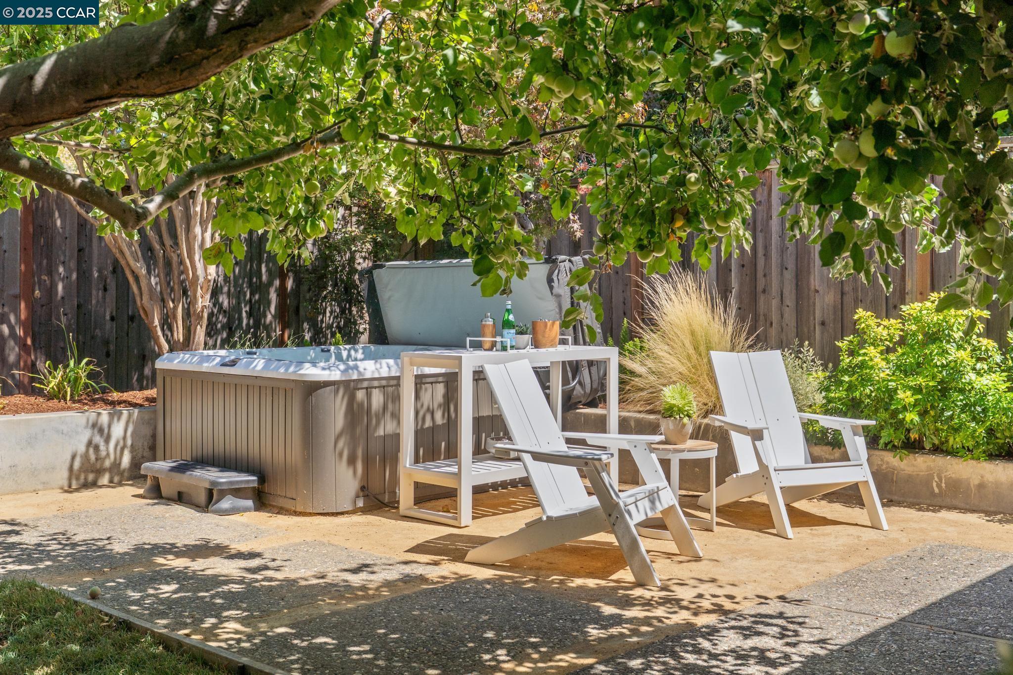 206 Santa Fe Dr