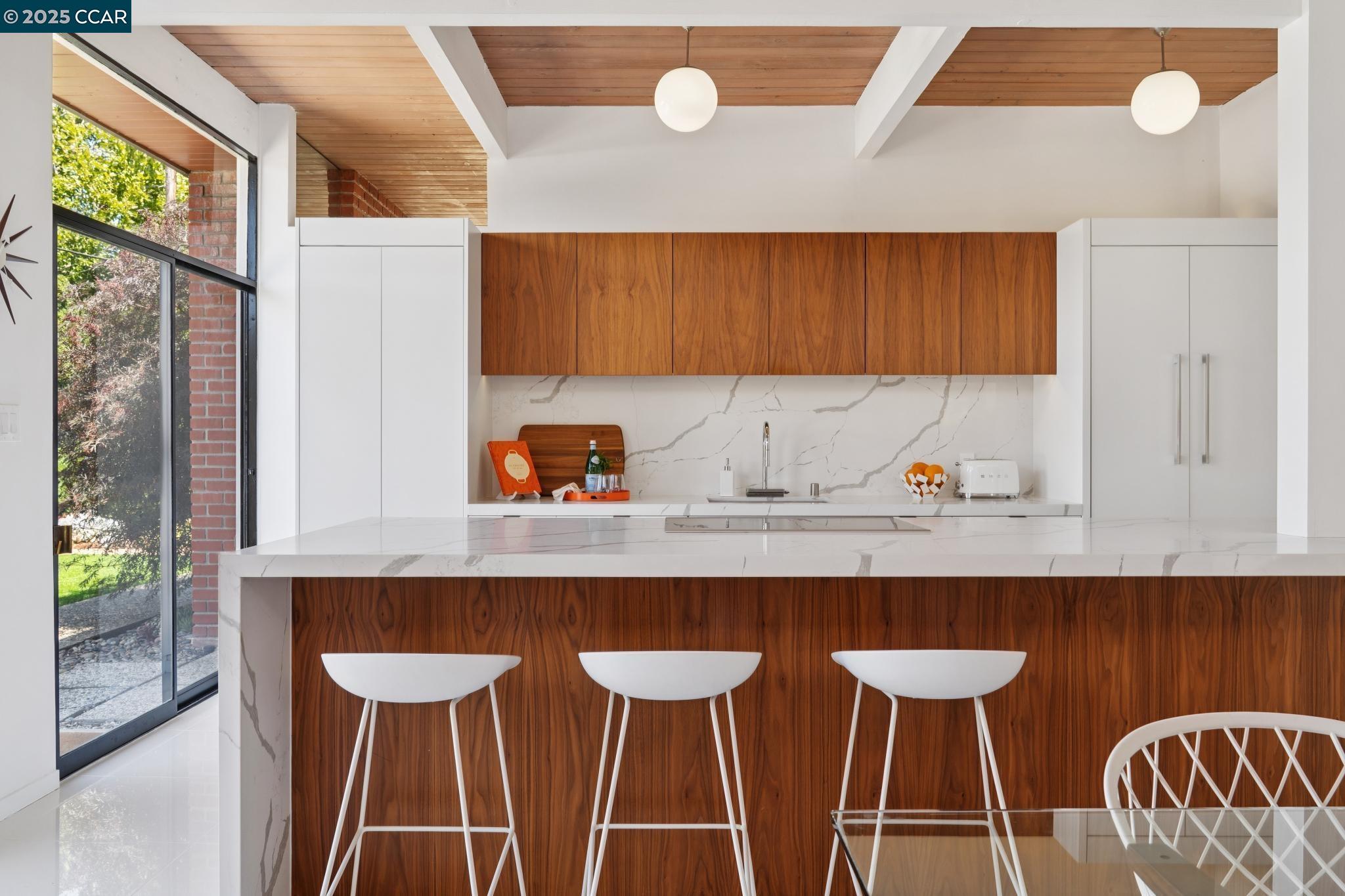 206 Santa Fe Dr