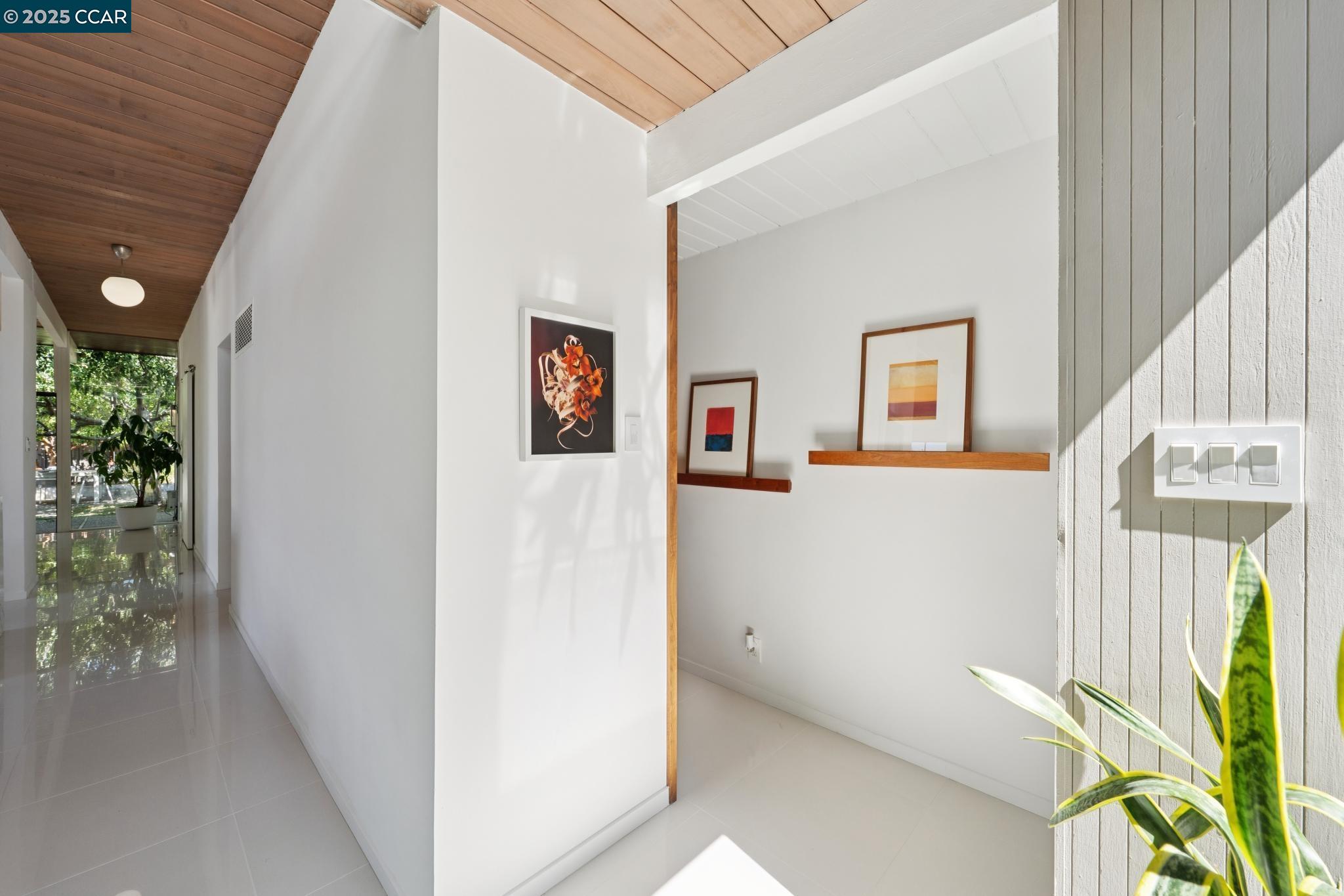 206 Santa Fe Dr