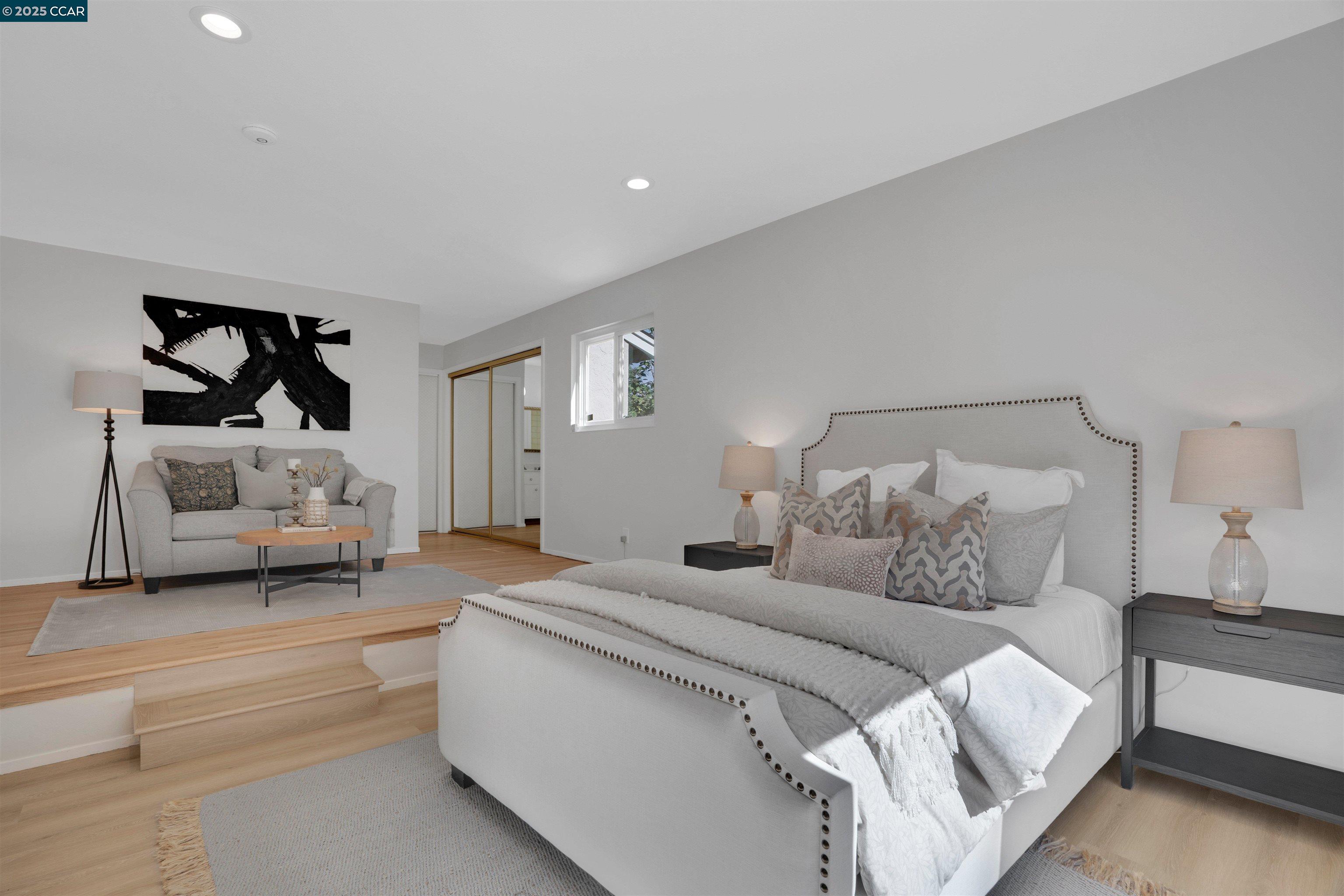 14 Creekwood Ct
