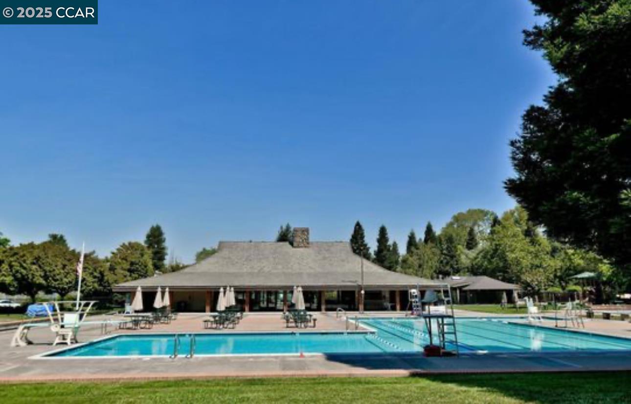 14 Creekwood Ct