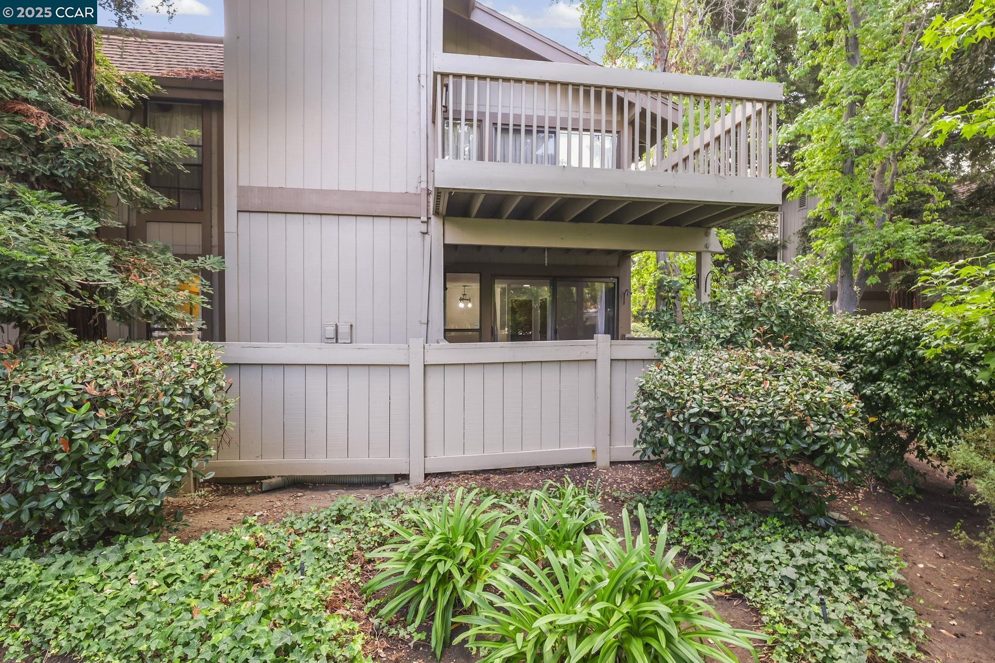 1544 Bailey Rd # 17