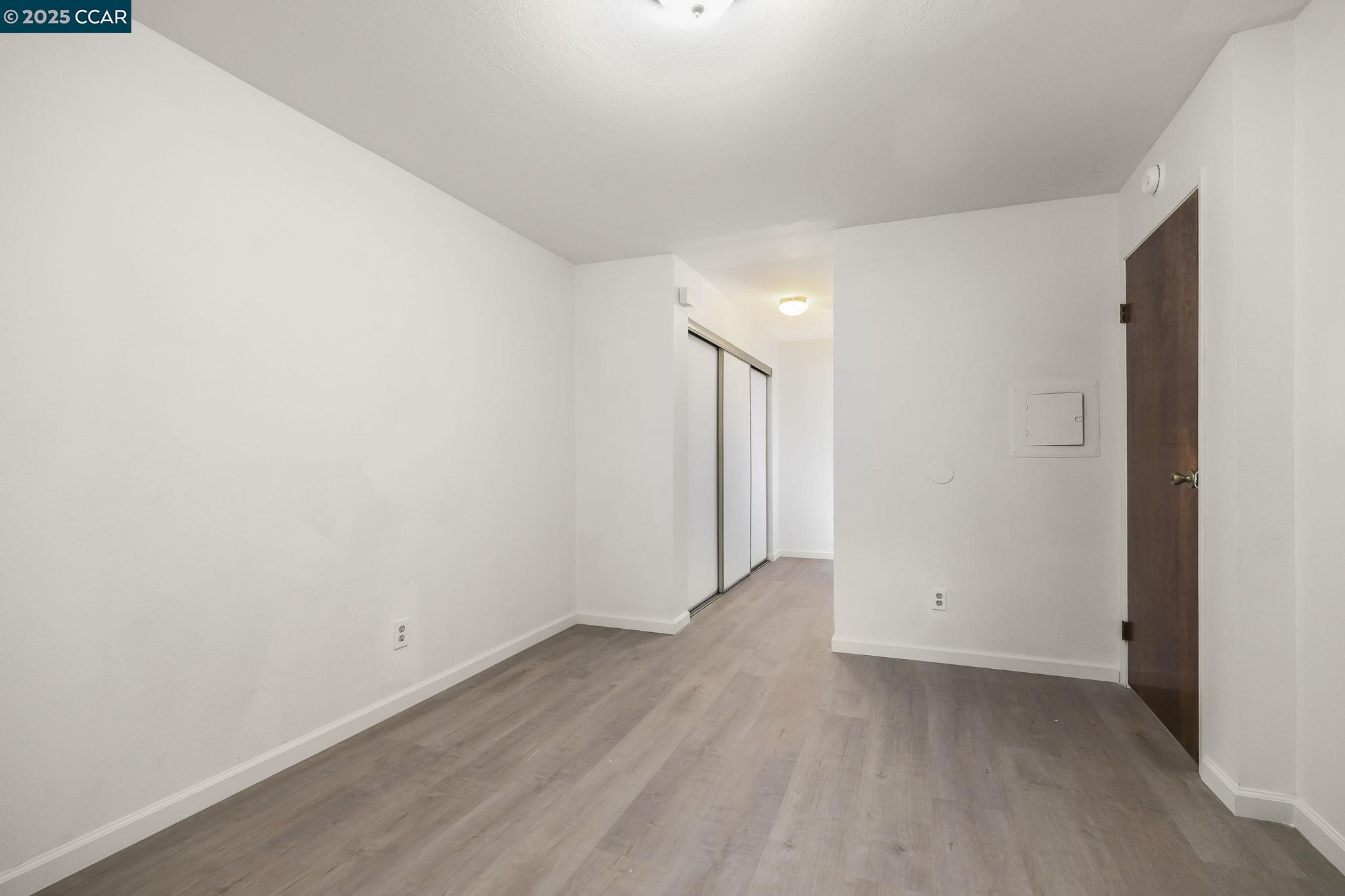 1544 Bailey Rd # 17