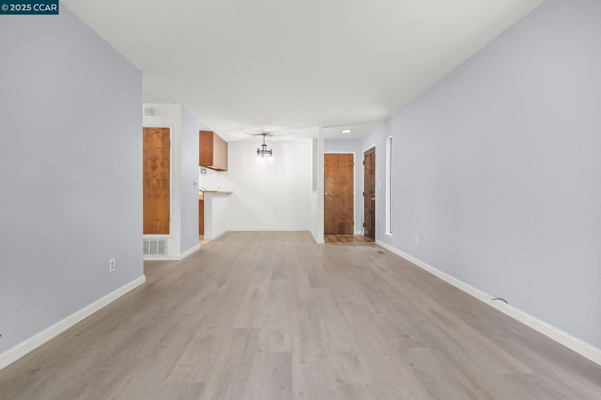1544 Bailey Rd # 17
