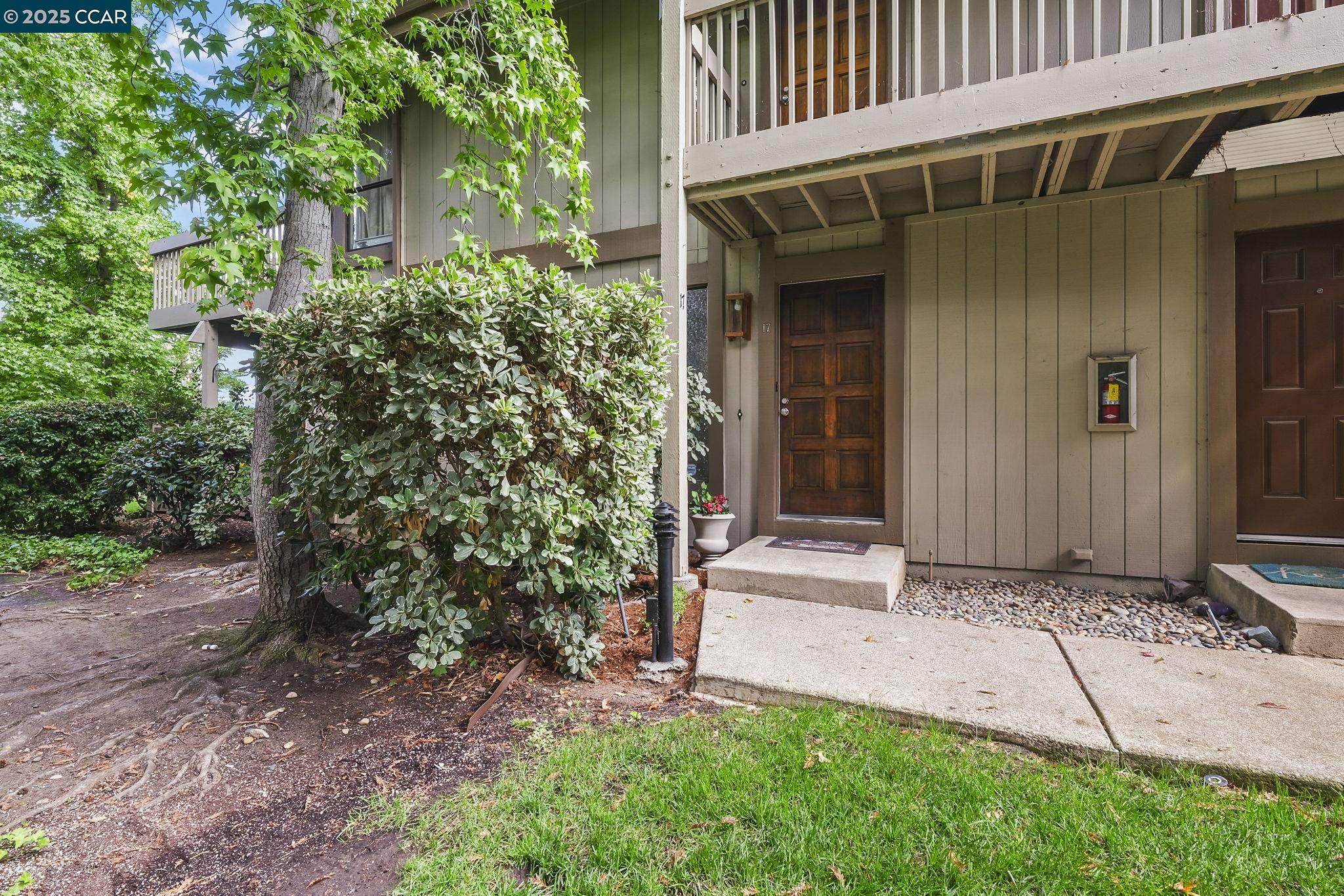 1544 Bailey Rd # 17