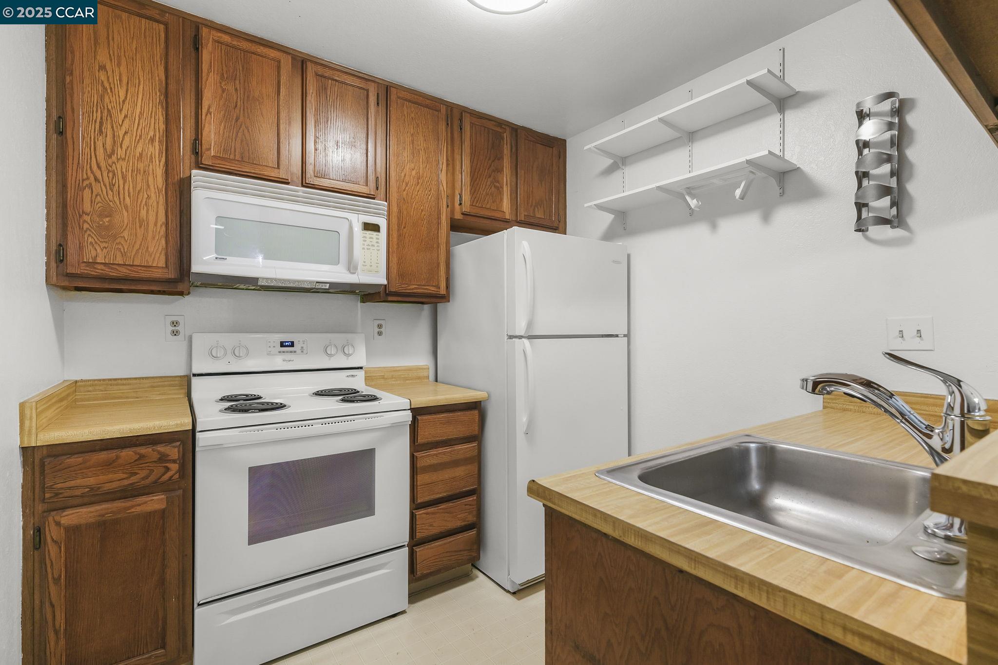 1544 Bailey Rd # 17