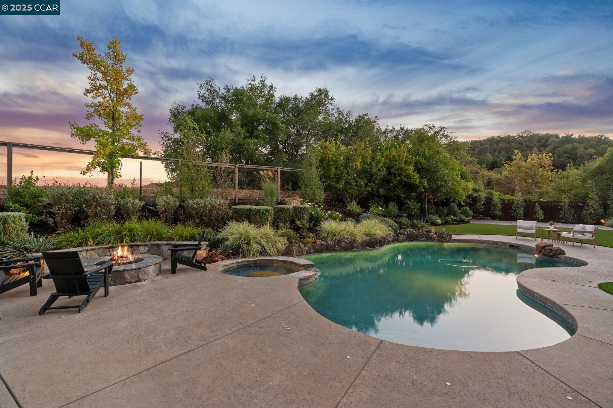 1255 Sunrise Ridge Dr
