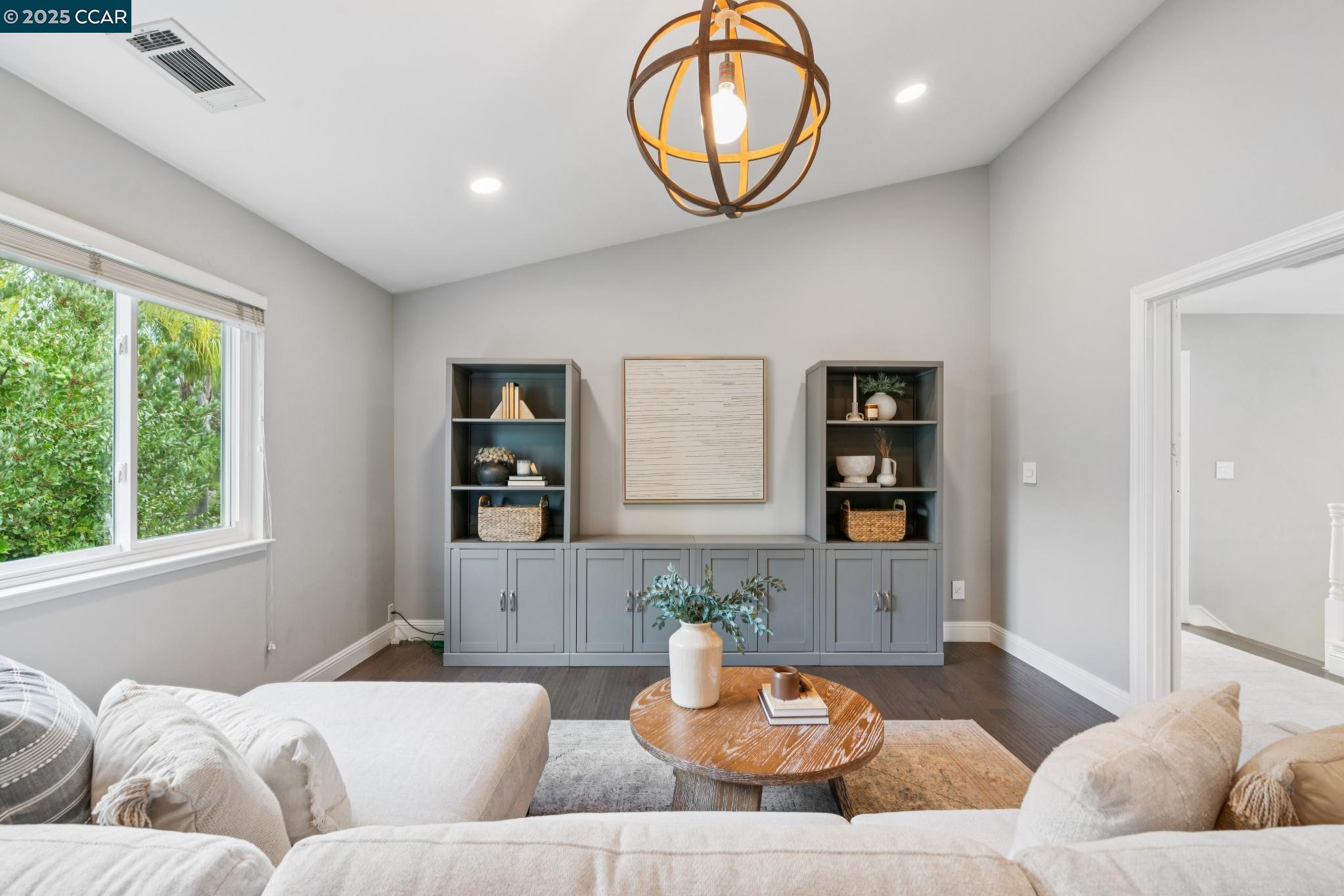 1255 Sunrise Ridge Dr