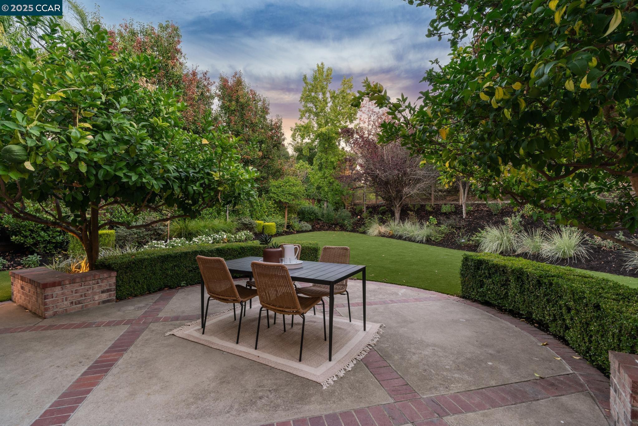 1255 Sunrise Ridge Dr