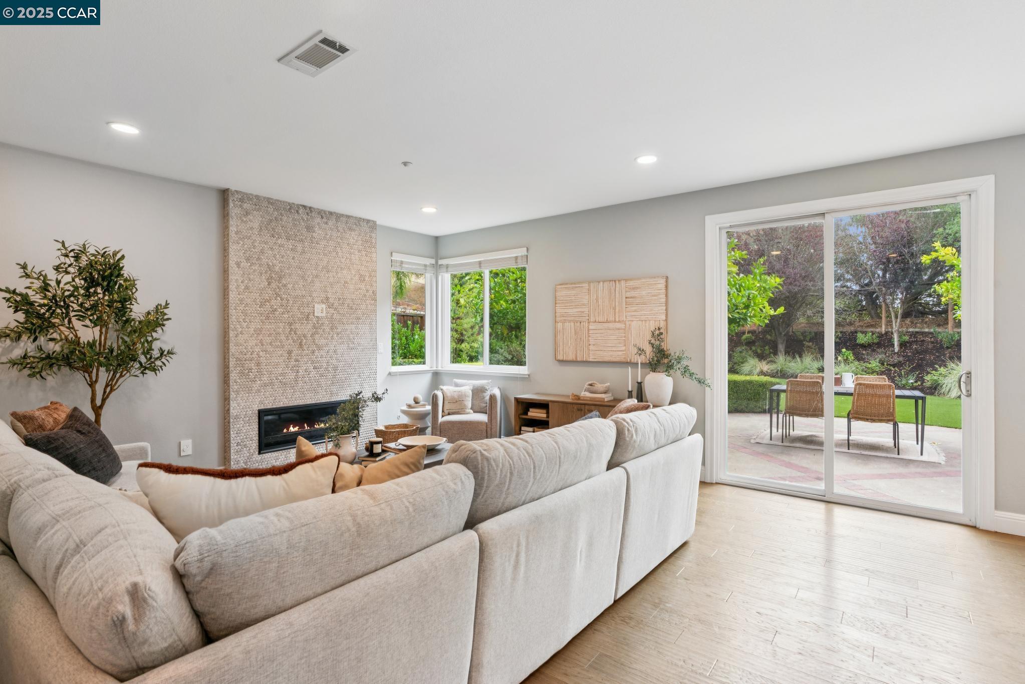 1255 Sunrise Ridge Dr