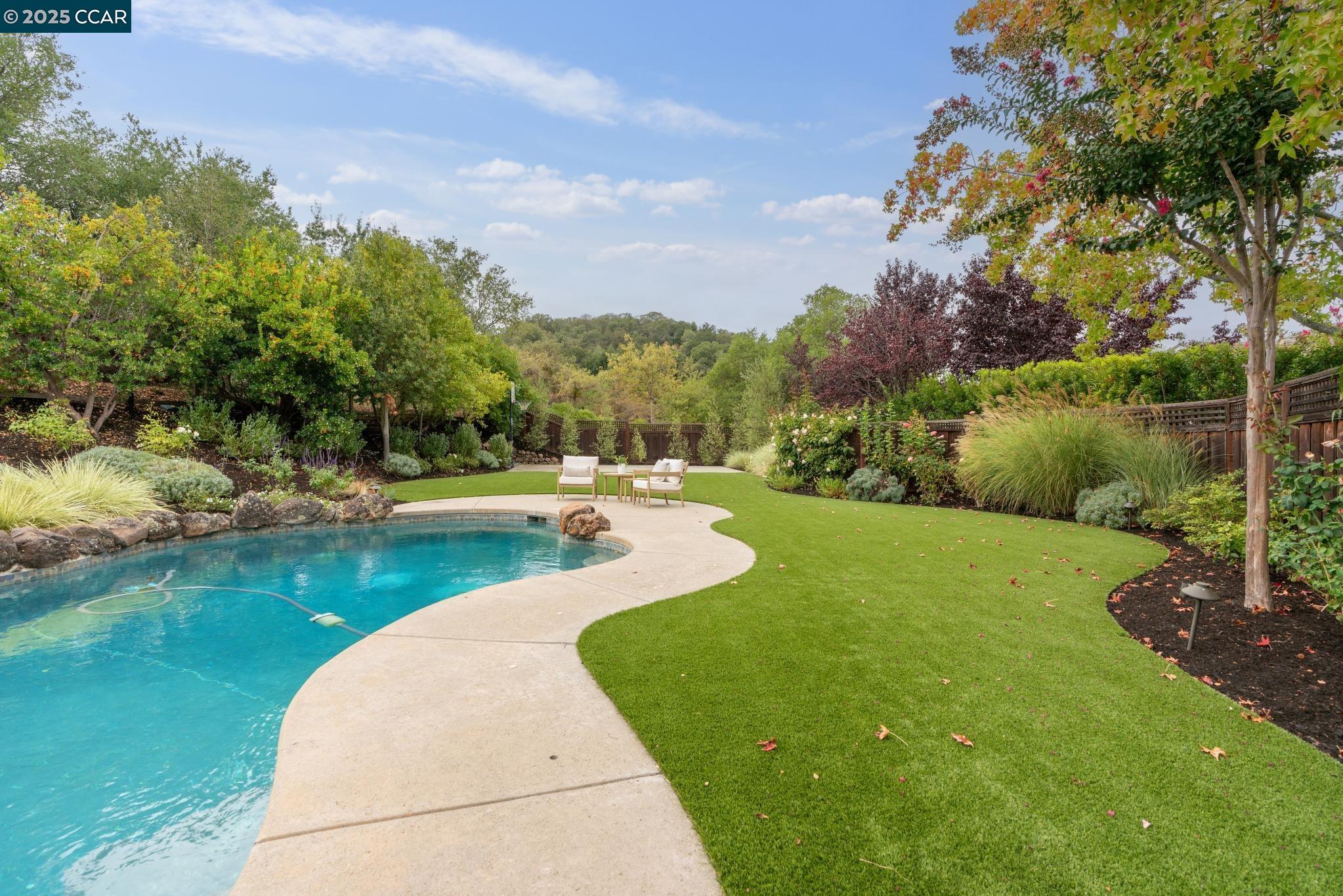 1255 Sunrise Ridge Dr