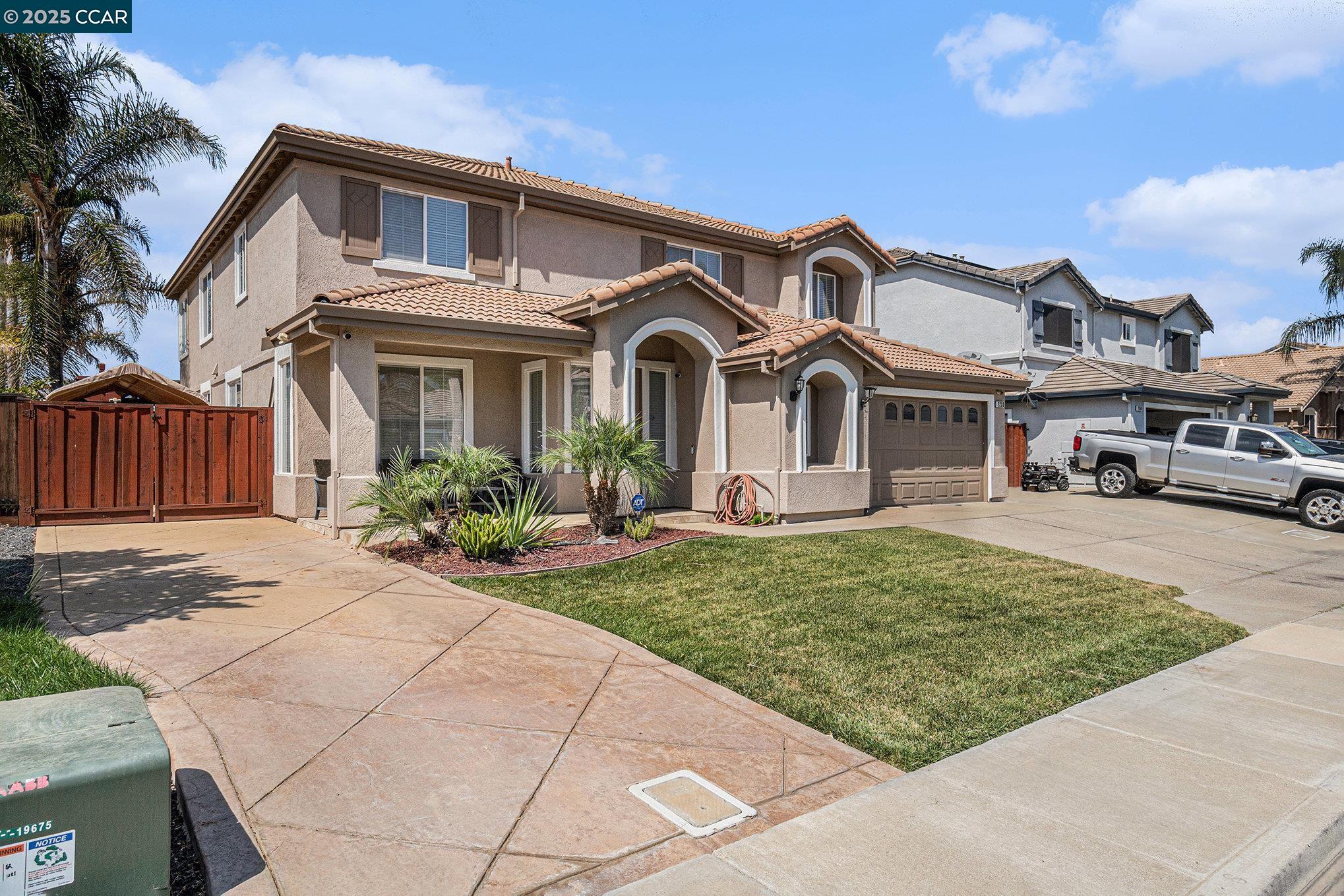 2233 Hampshire Dr