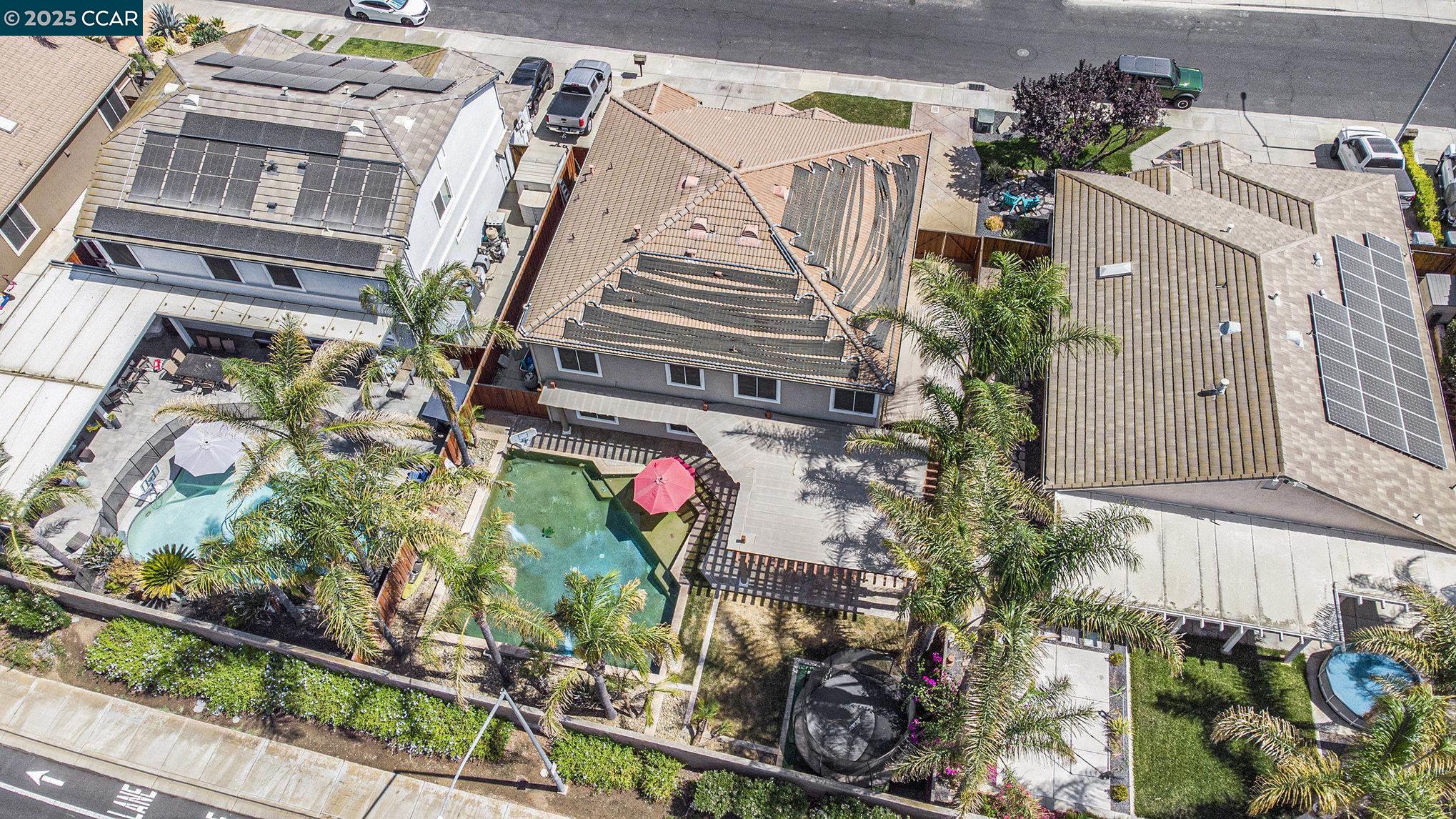 2233 Hampshire Dr