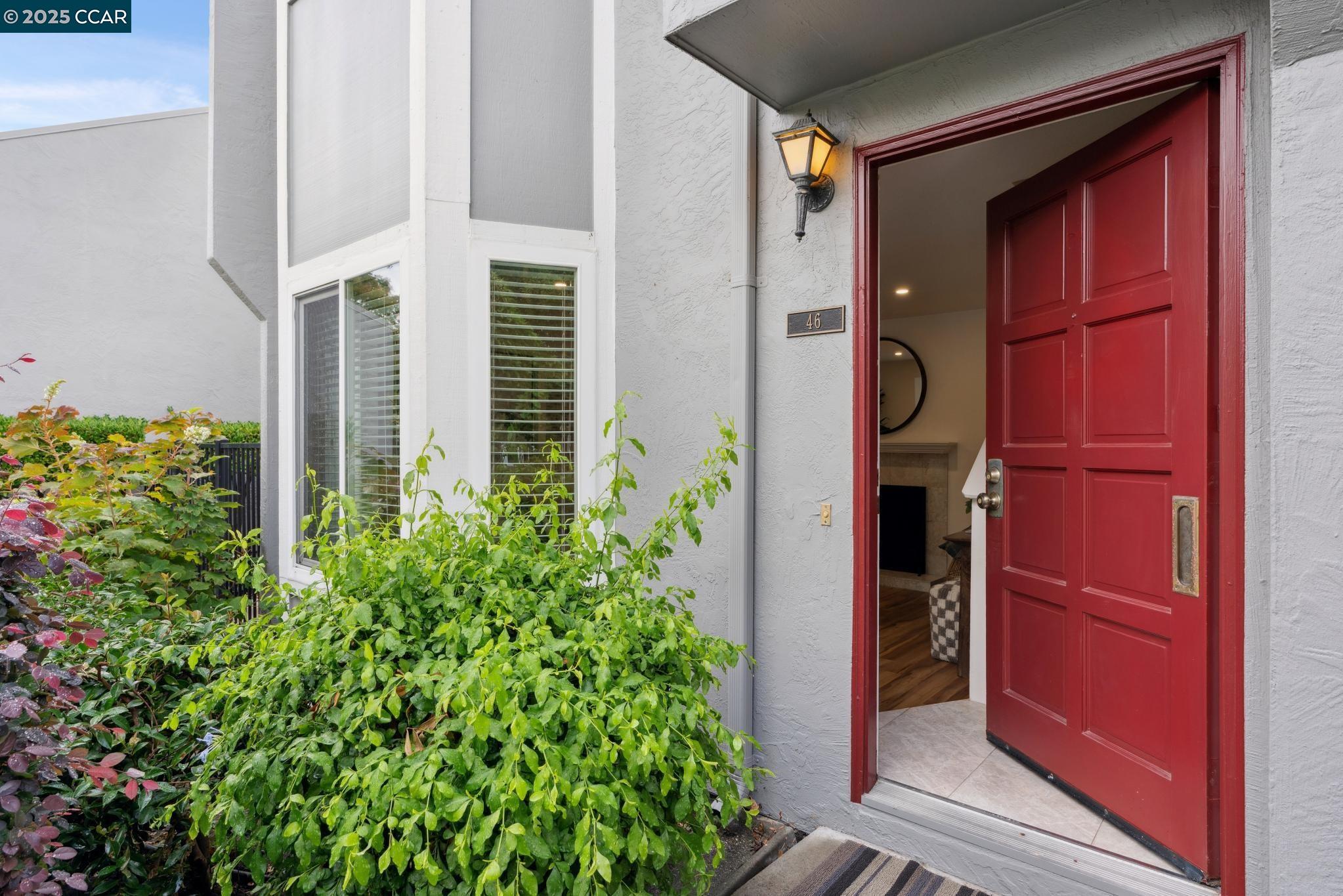 46 Sierra Ln