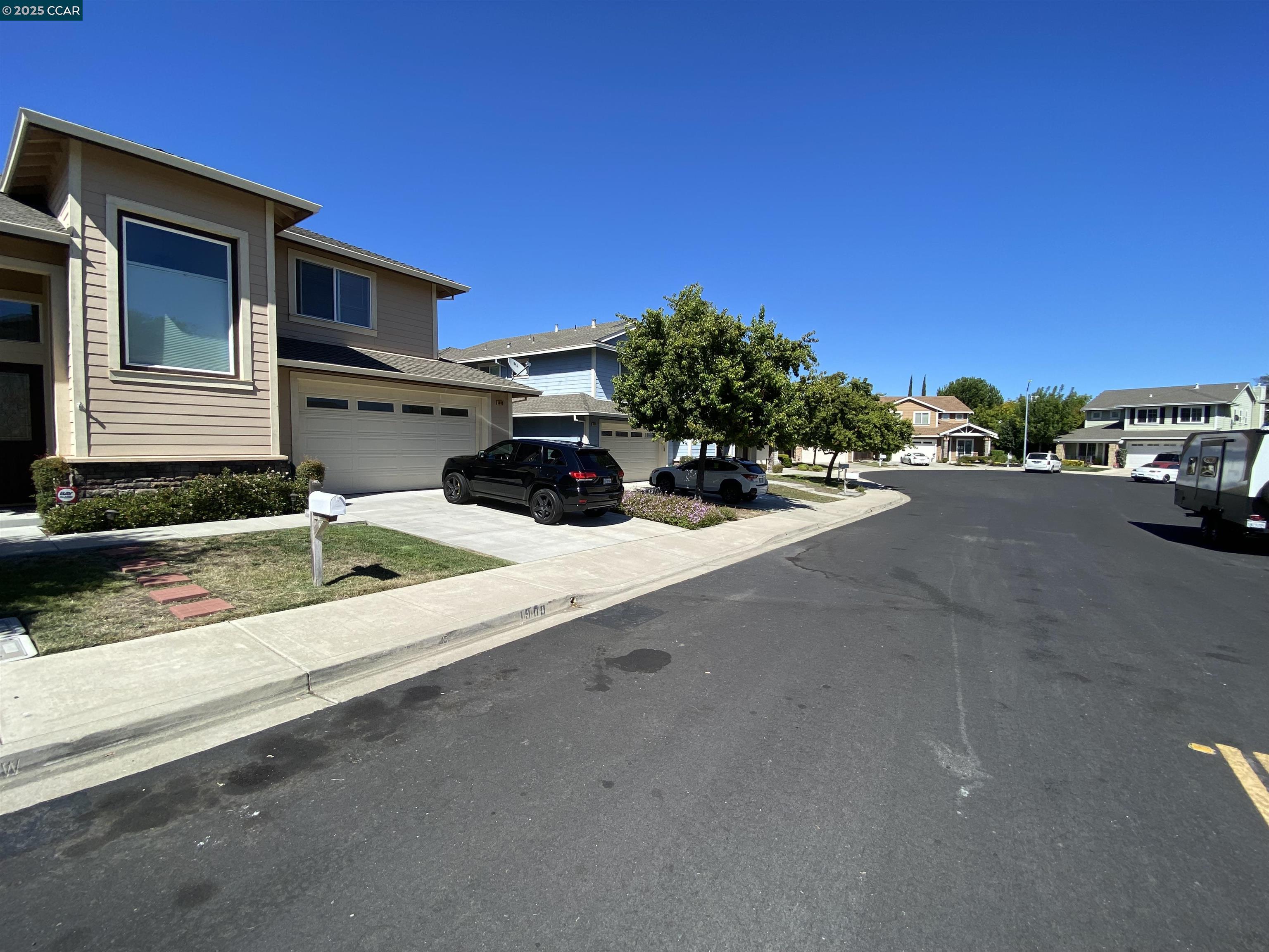 1900 La Veranda Pl