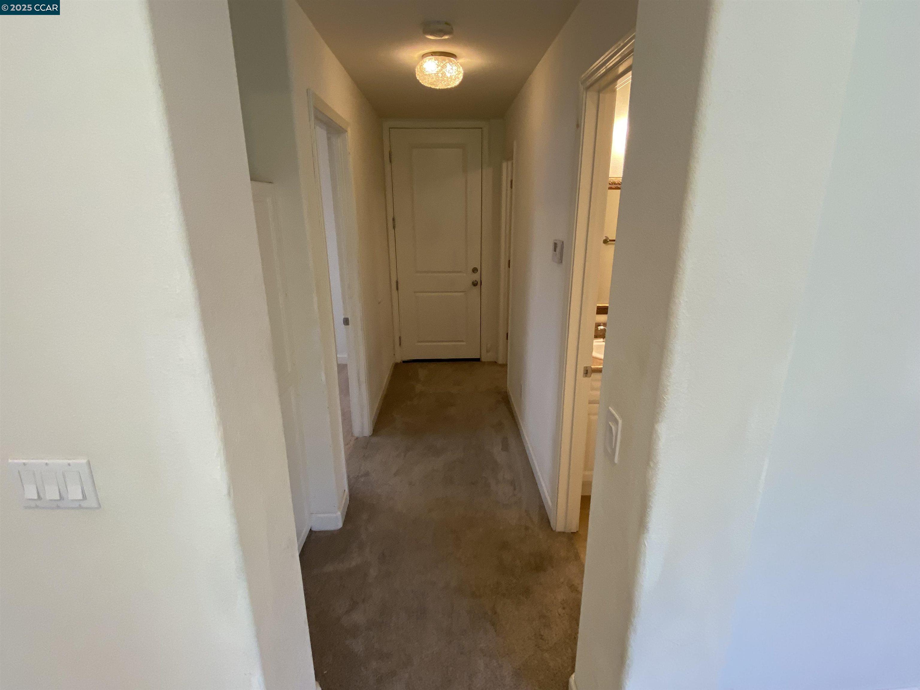1900 La Veranda Pl
