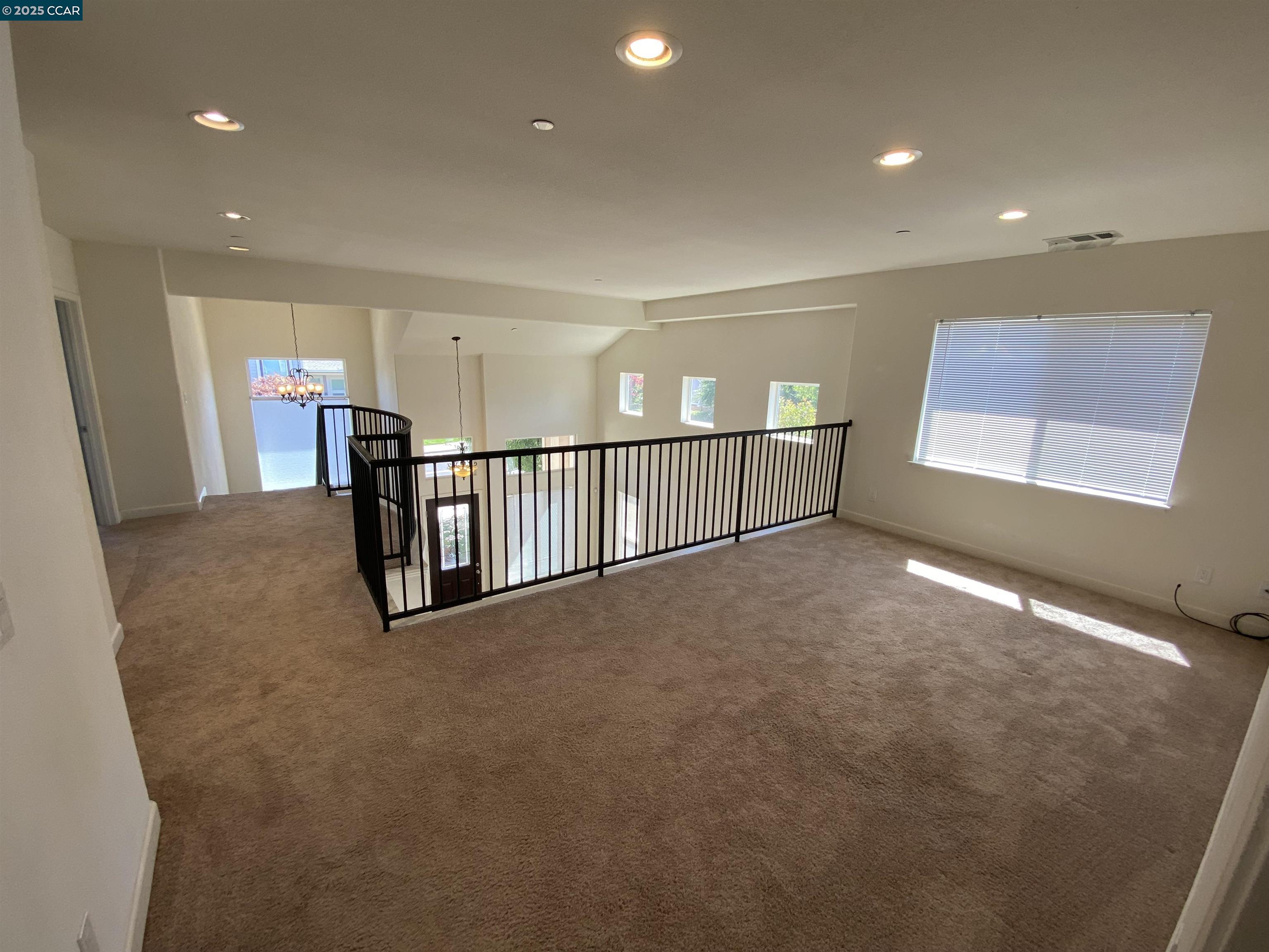 1900 La Veranda Pl