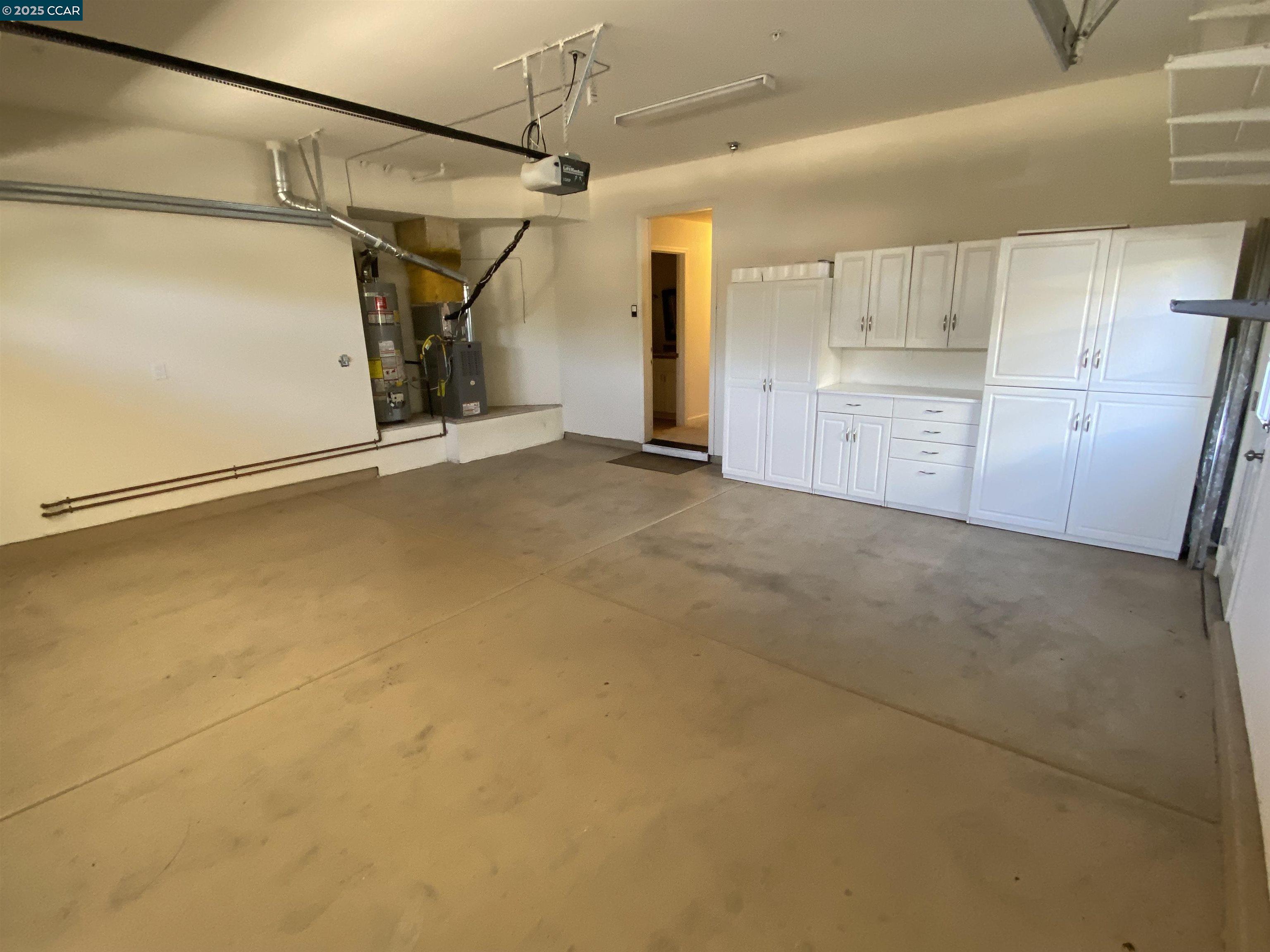 1900 La Veranda Pl