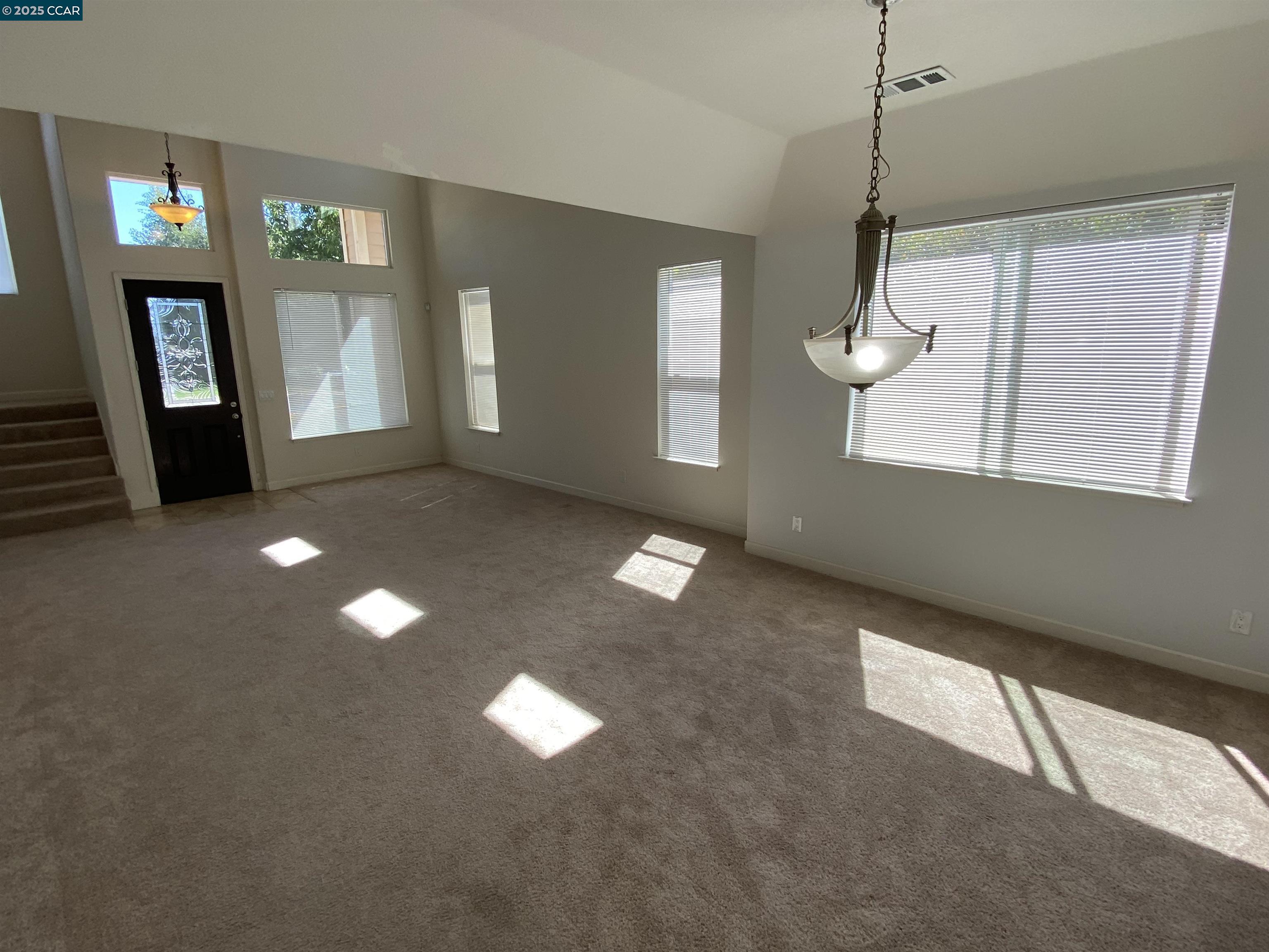 1900 La Veranda Pl