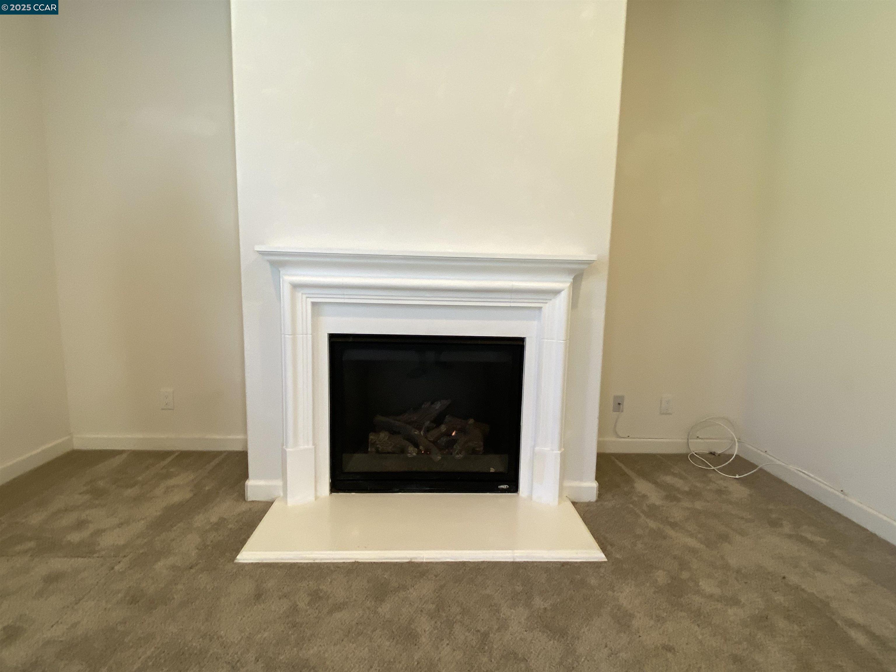 1900 La Veranda Pl
