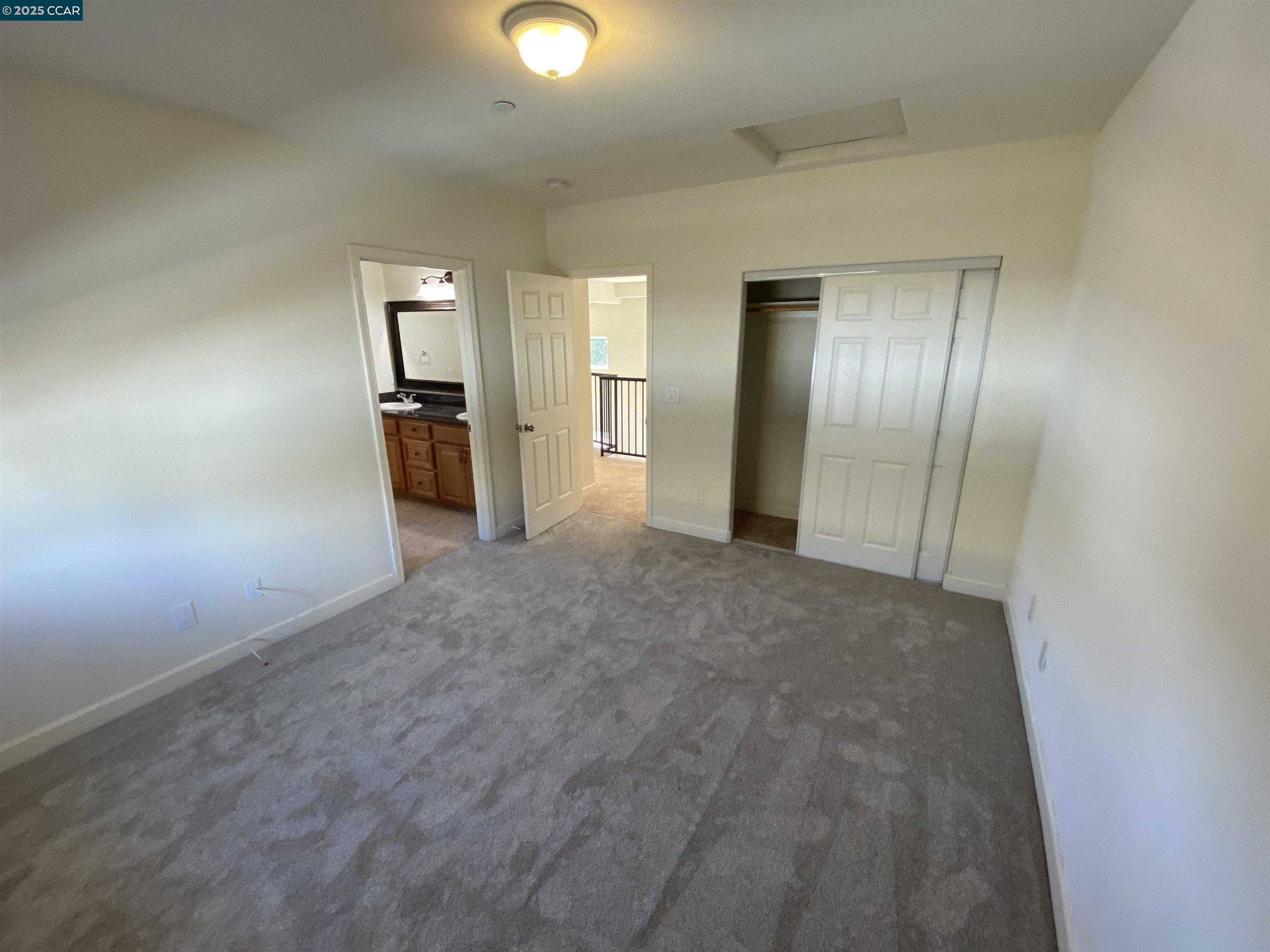 1900 La Veranda Pl