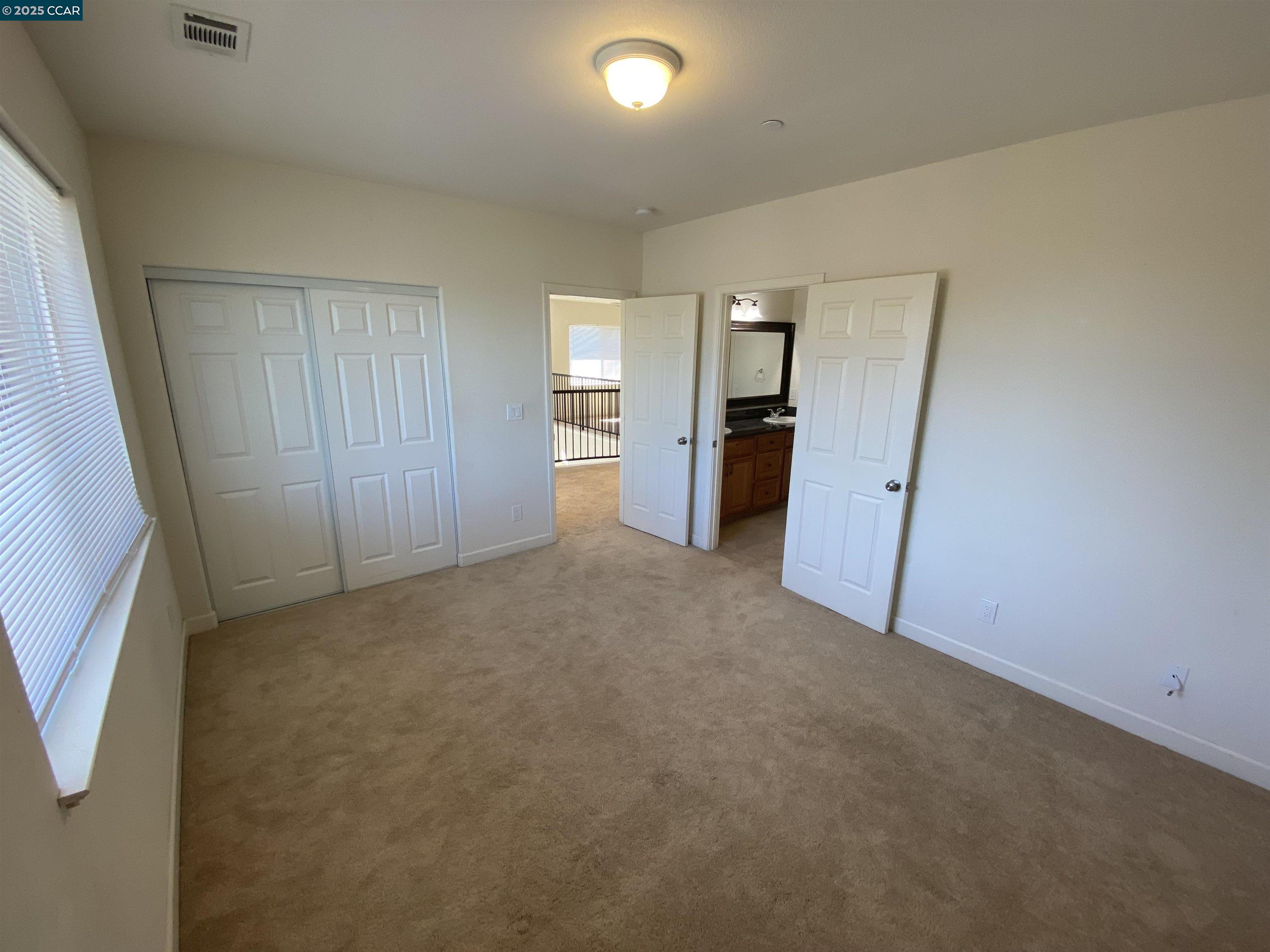 1900 La Veranda Pl