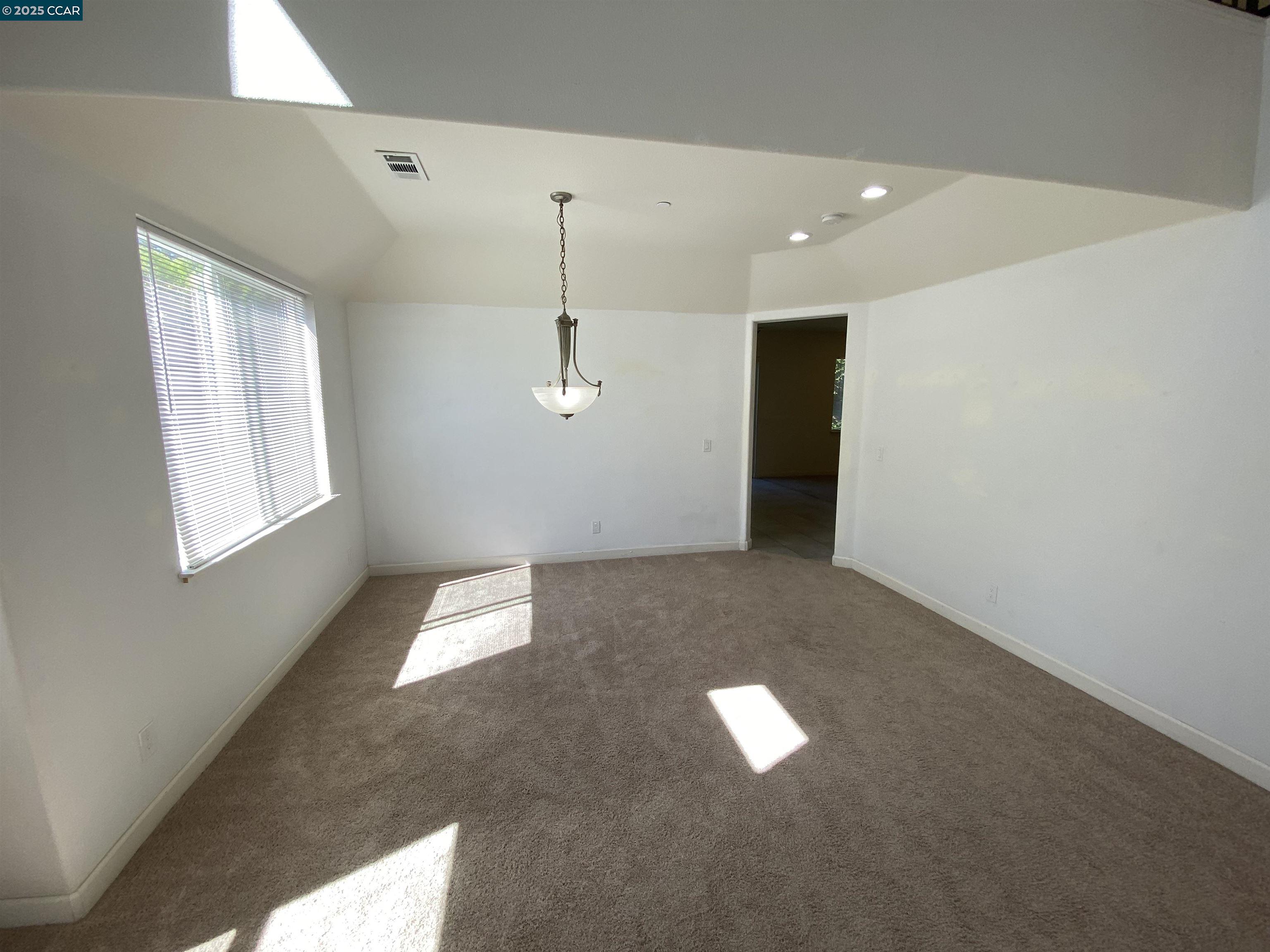 1900 La Veranda Pl