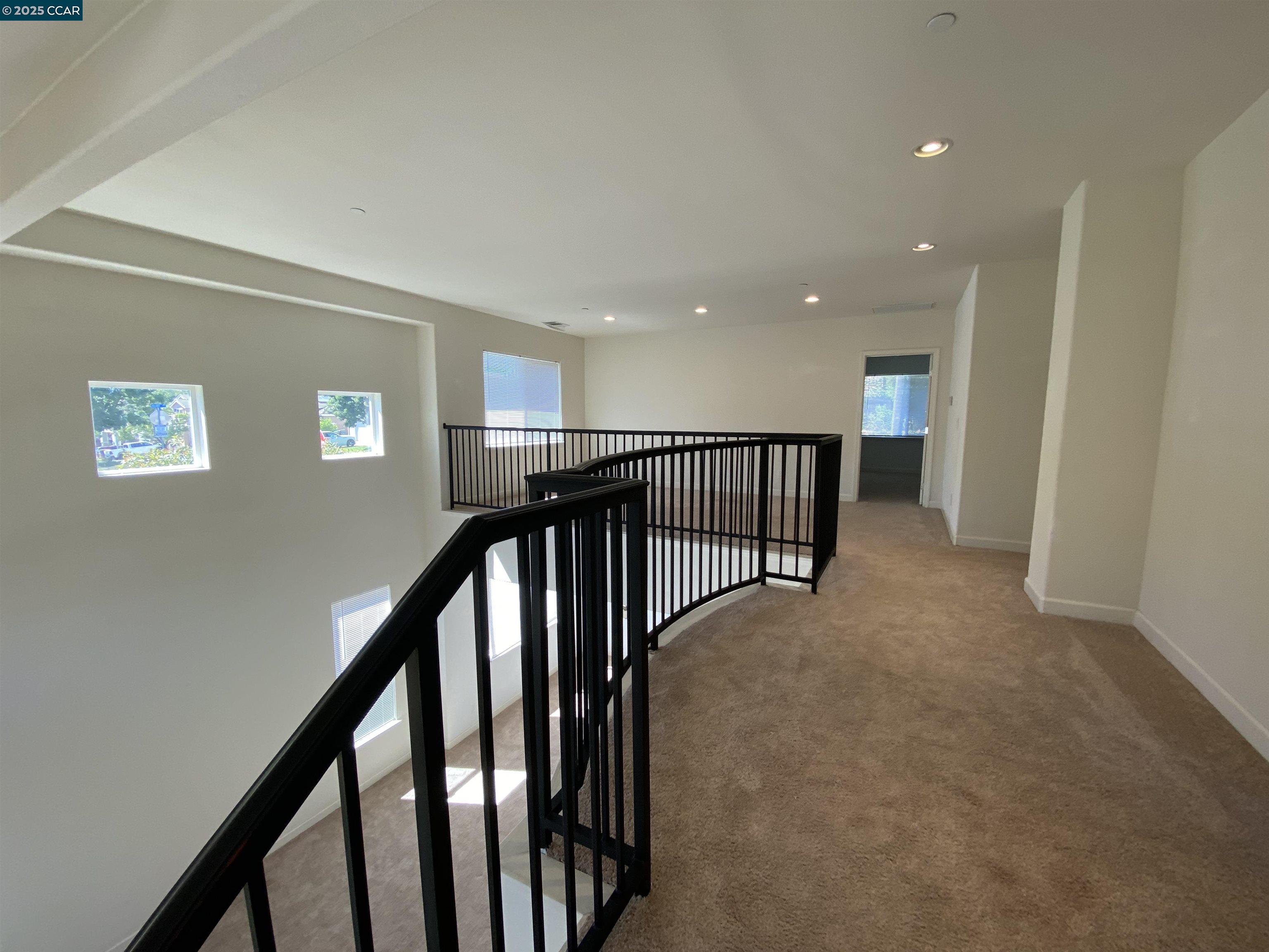1900 La Veranda Pl