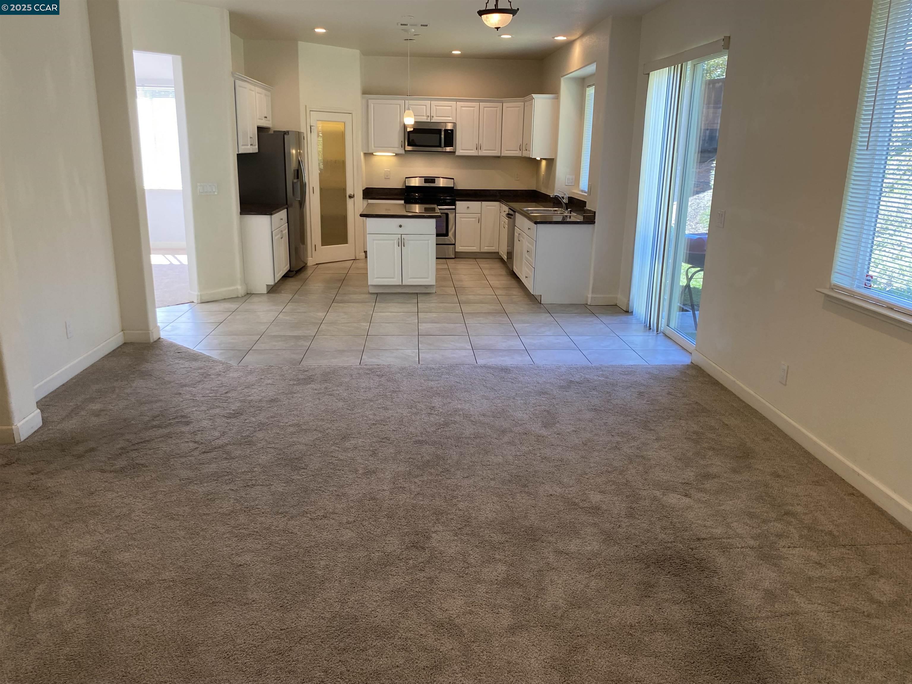 1900 La Veranda Pl