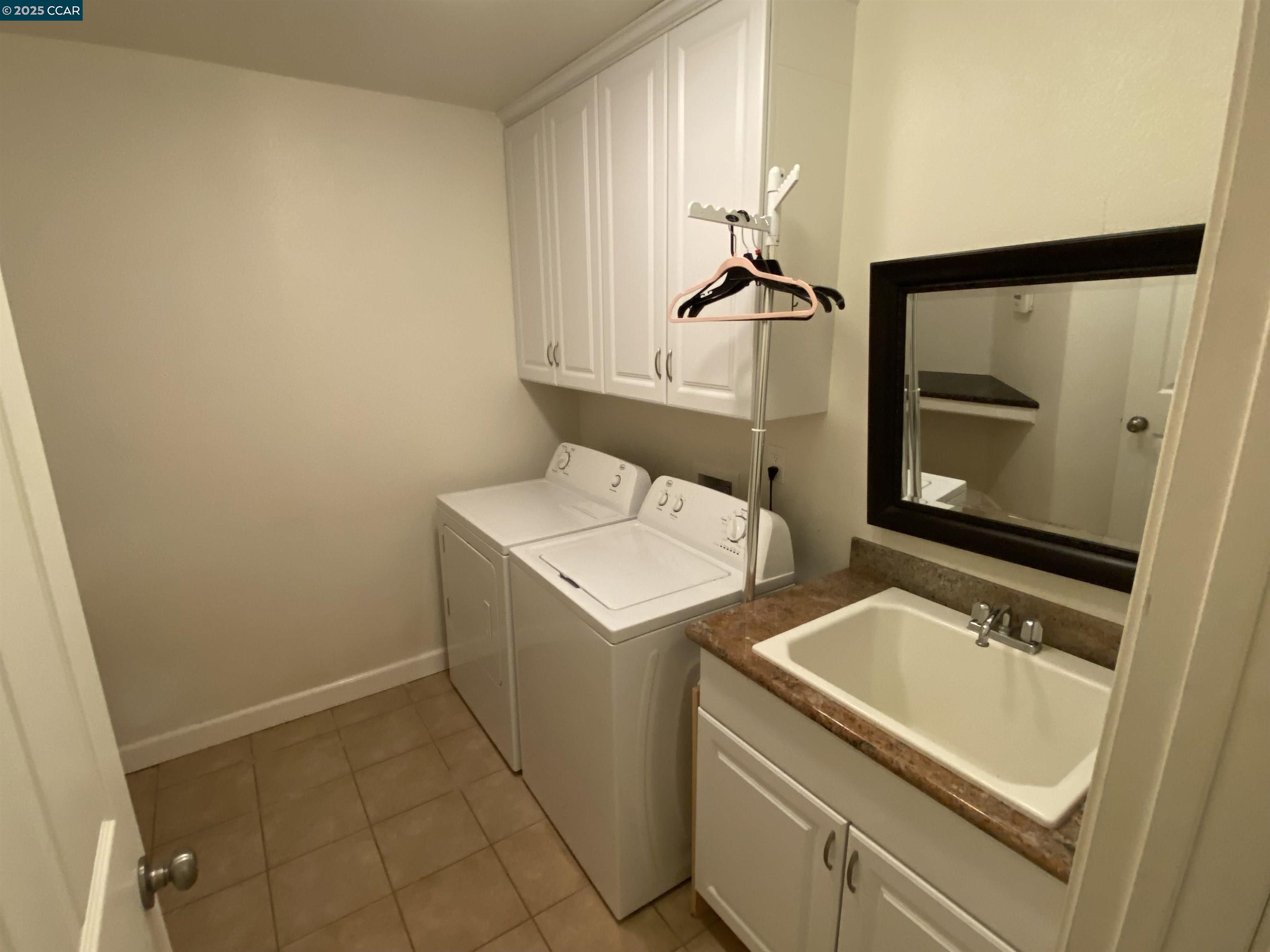 1900 La Veranda Pl