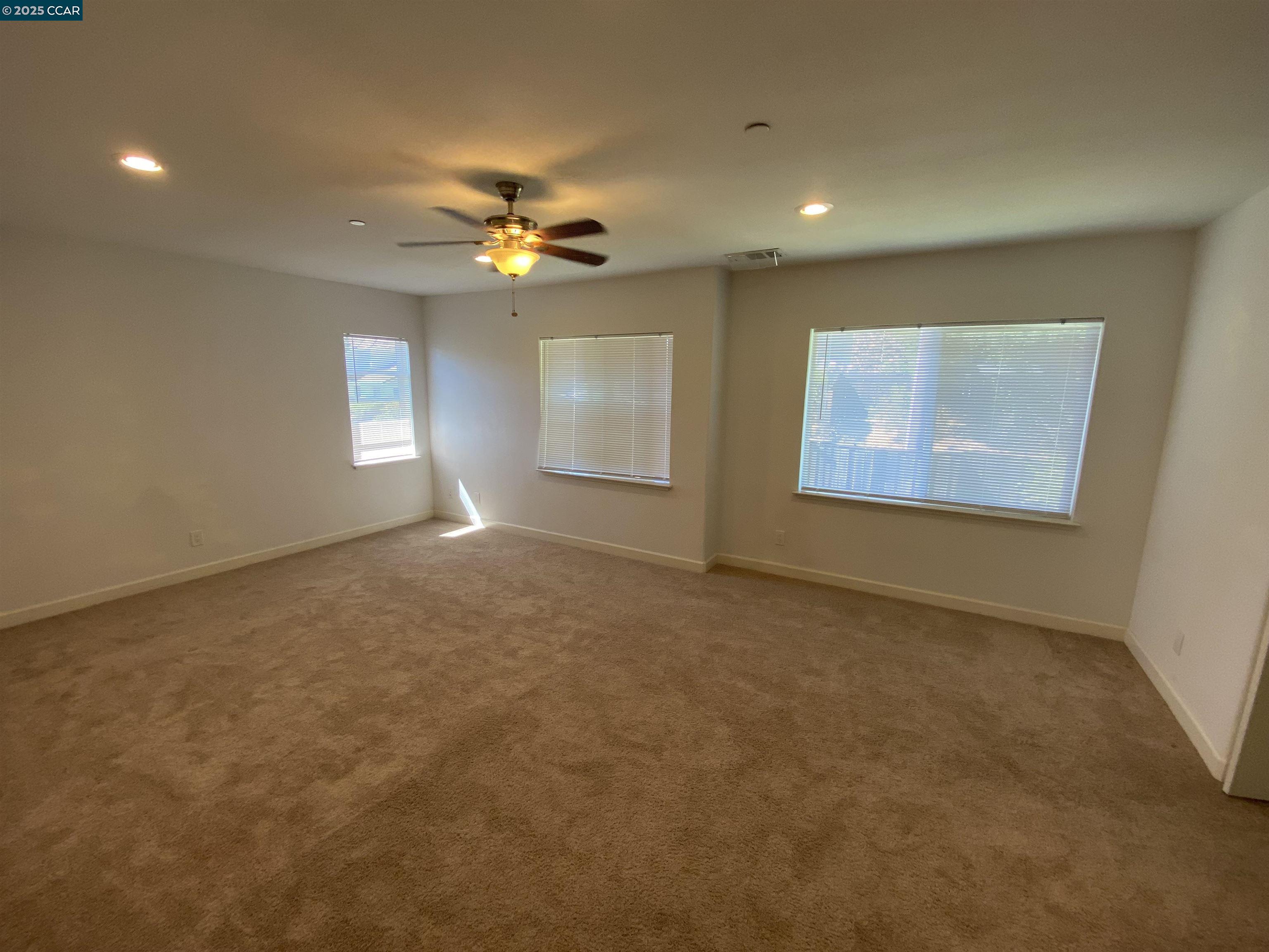 1900 La Veranda Pl