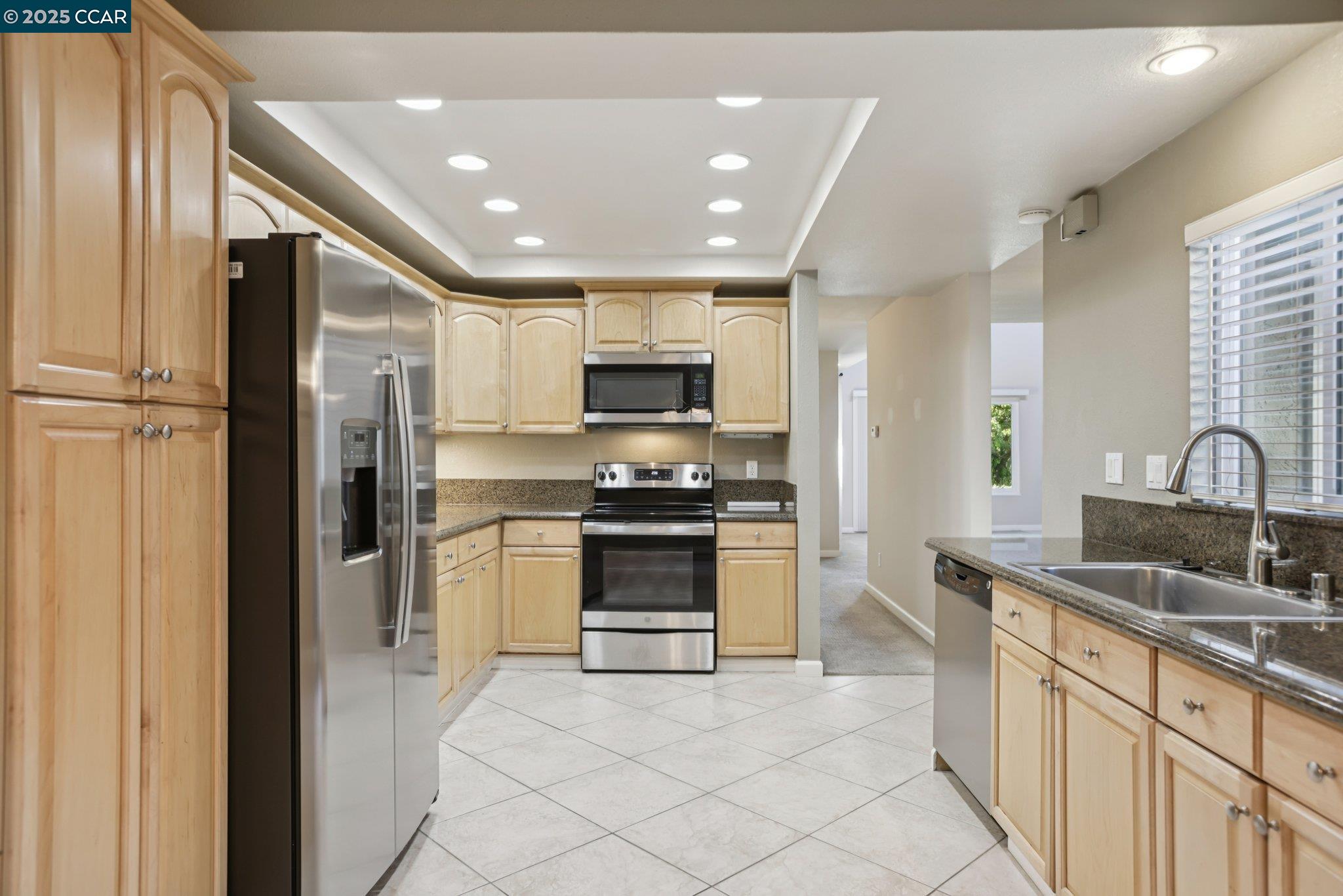 1035 Alta Mesa Dr