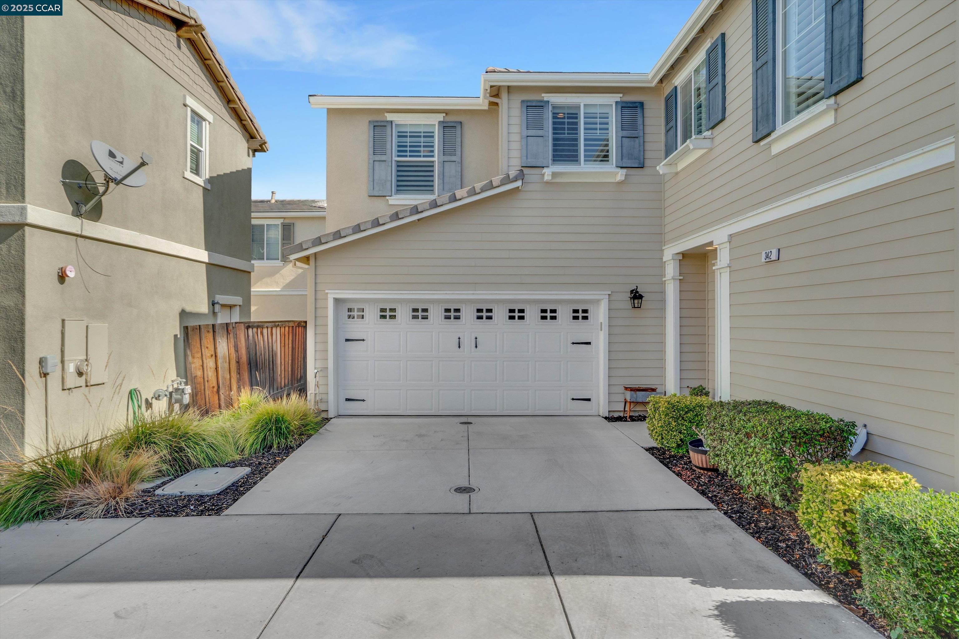 342 Macarthur Way