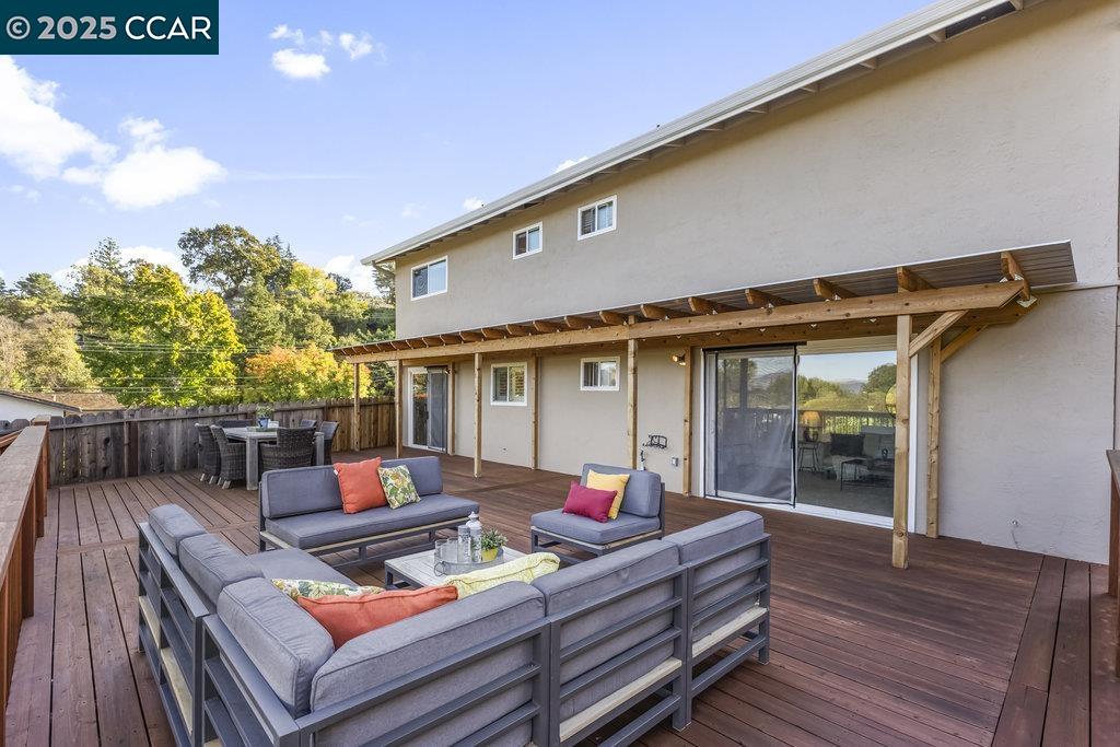 1008 Rachele Rd