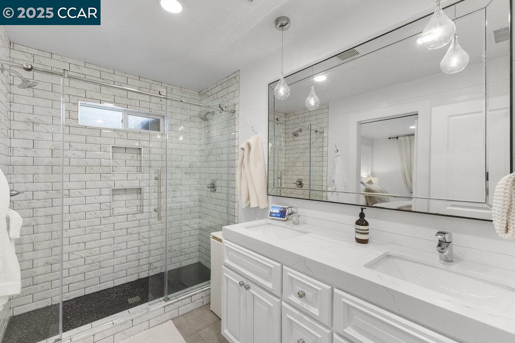 128 Arlene Dr