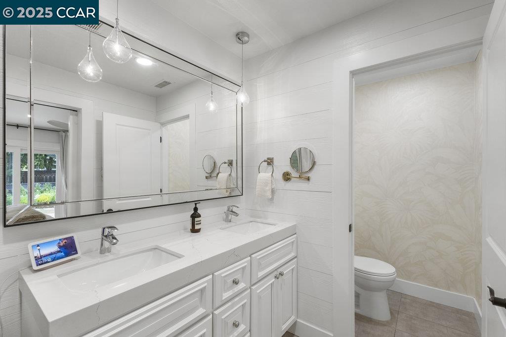 128 Arlene Dr