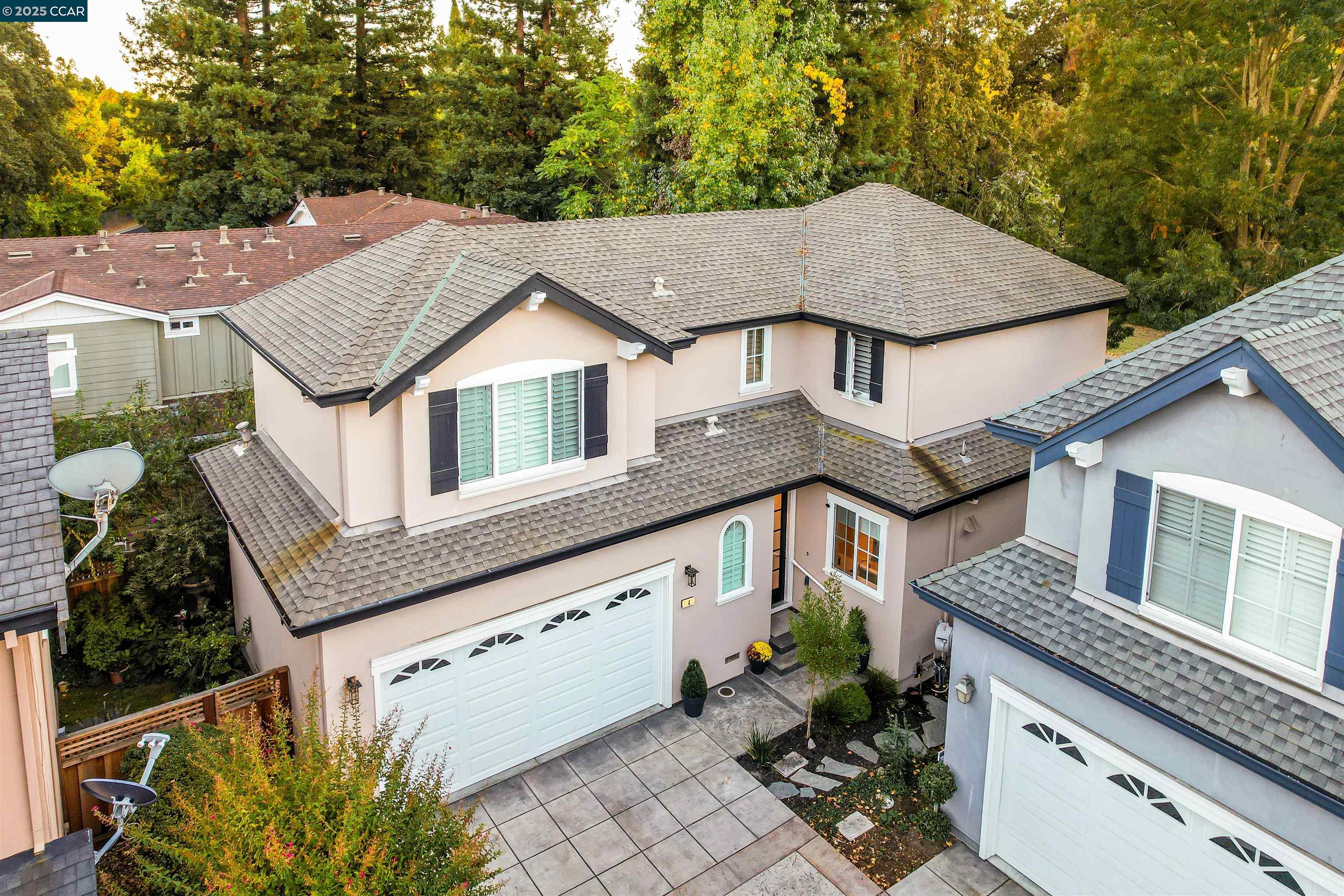 4 Hardy Ct