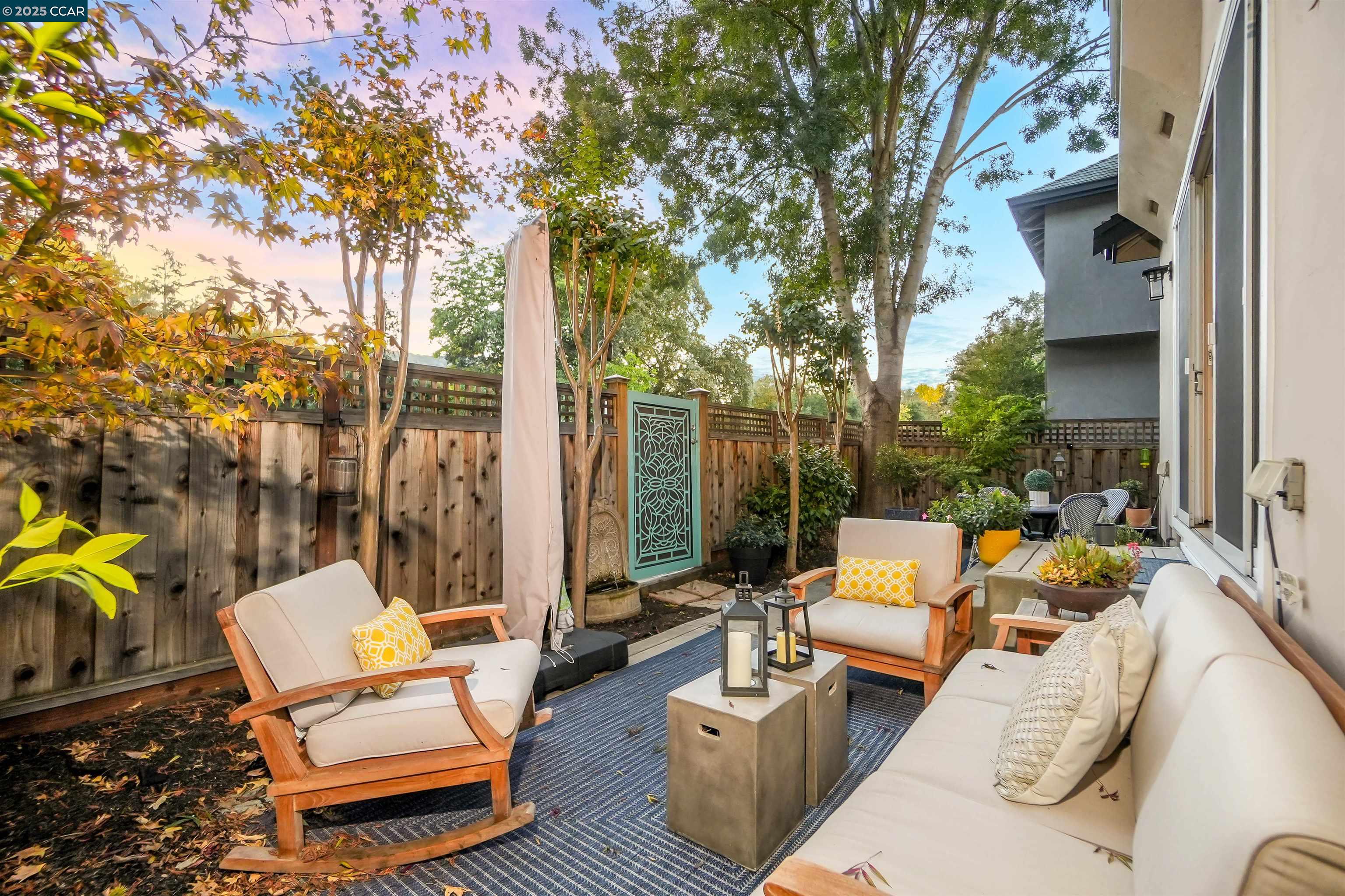 4 Hardy Ct