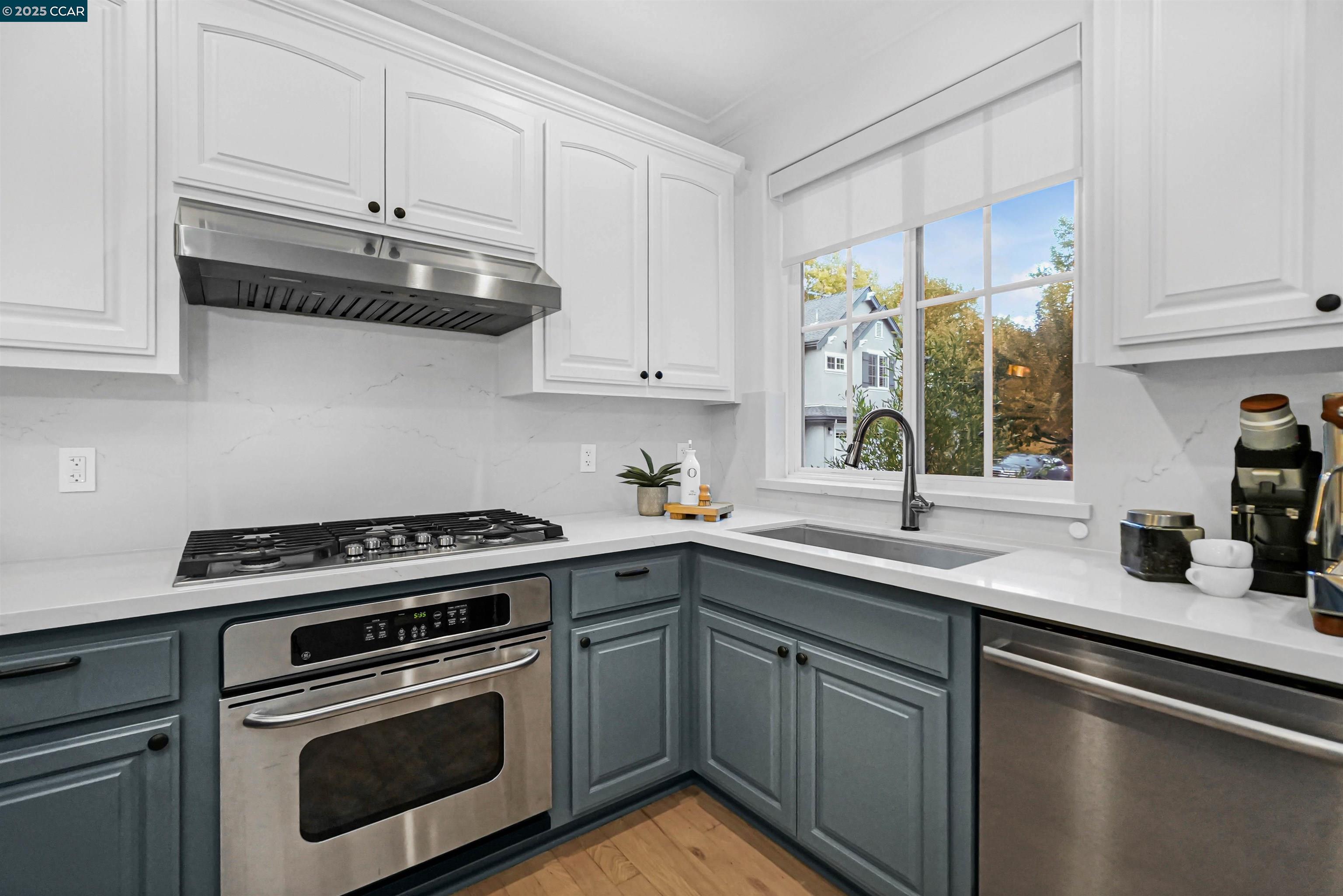 4 Hardy Ct