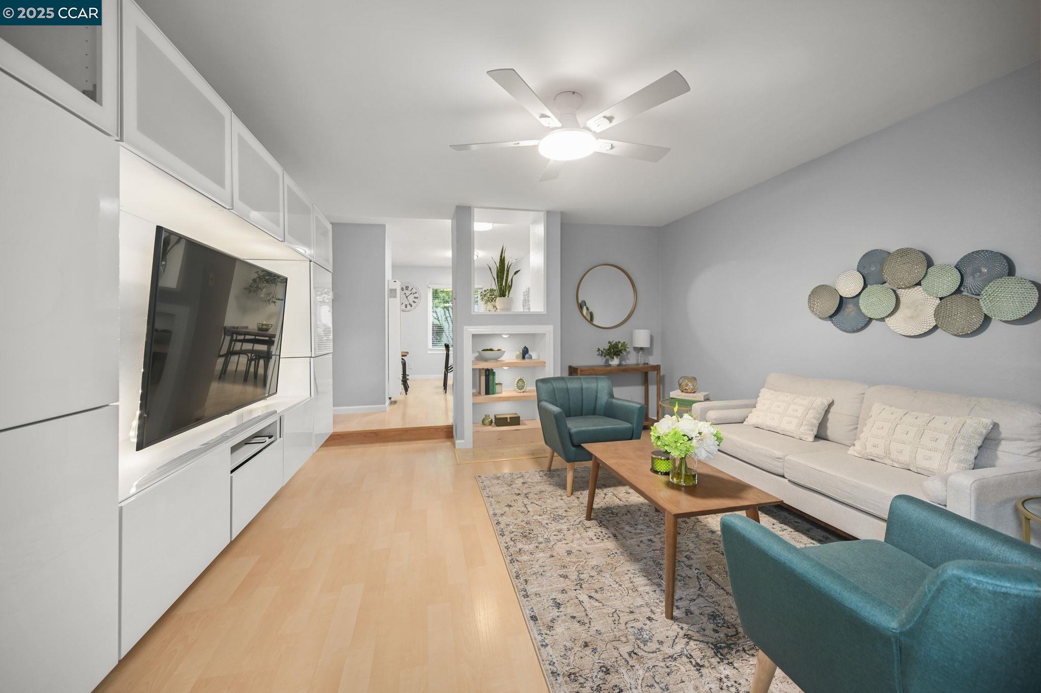 2560 Walnut Blvd # 3