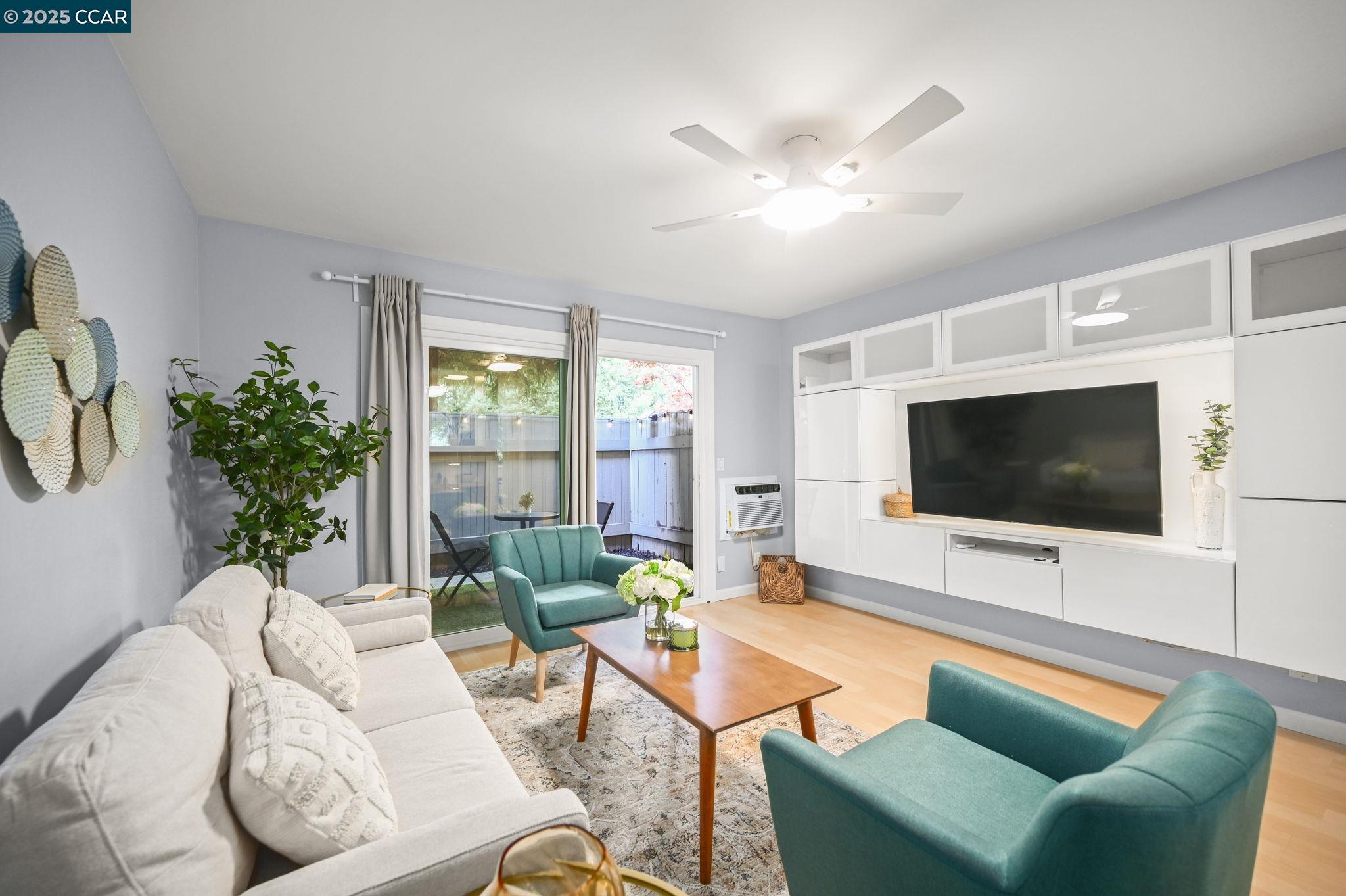 2560 Walnut Blvd # 3