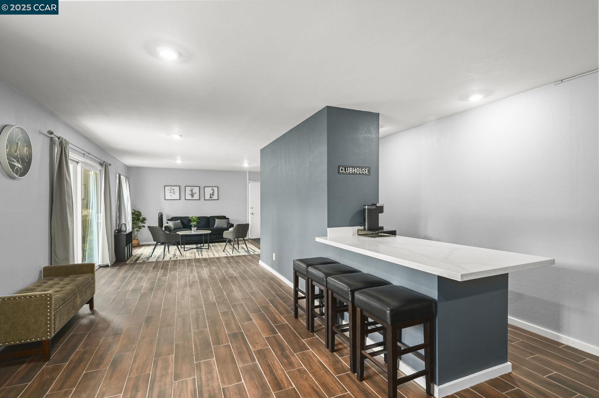 2560 Walnut Blvd # 3