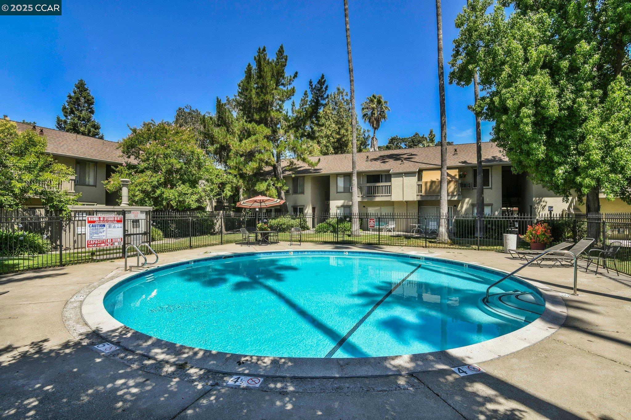 2560 Walnut Blvd # 3