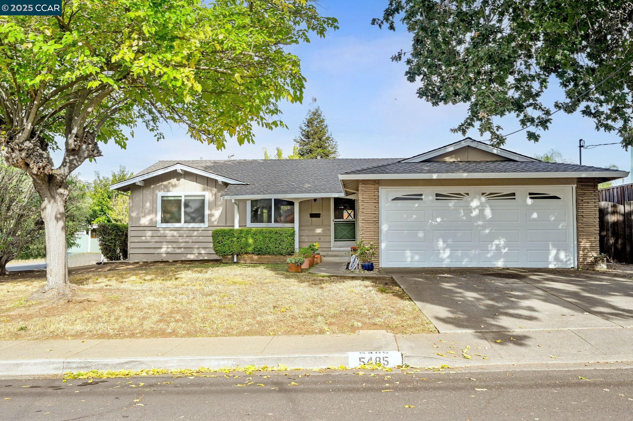 5485 Florida Dr