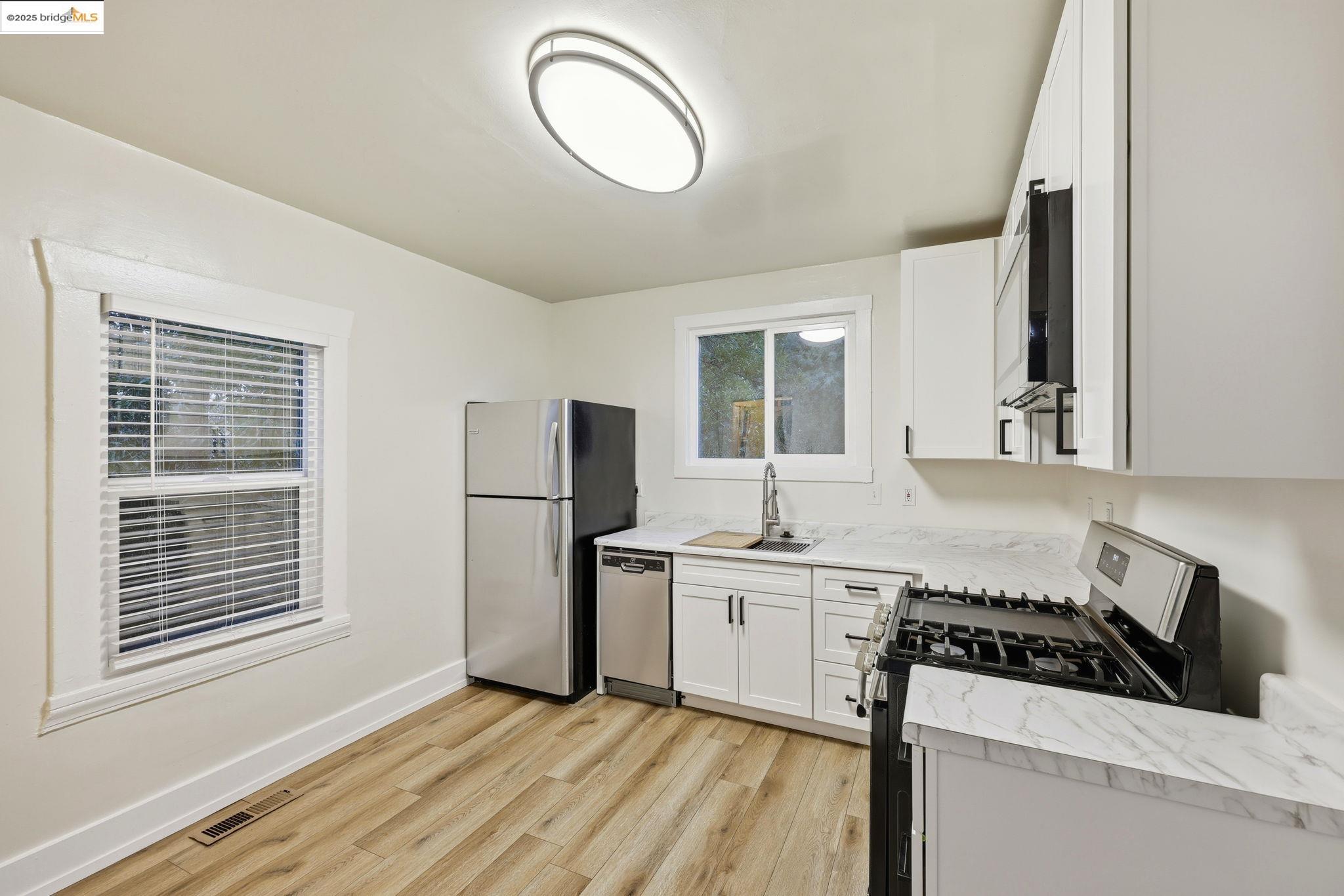 2430 27th Ave Unit D