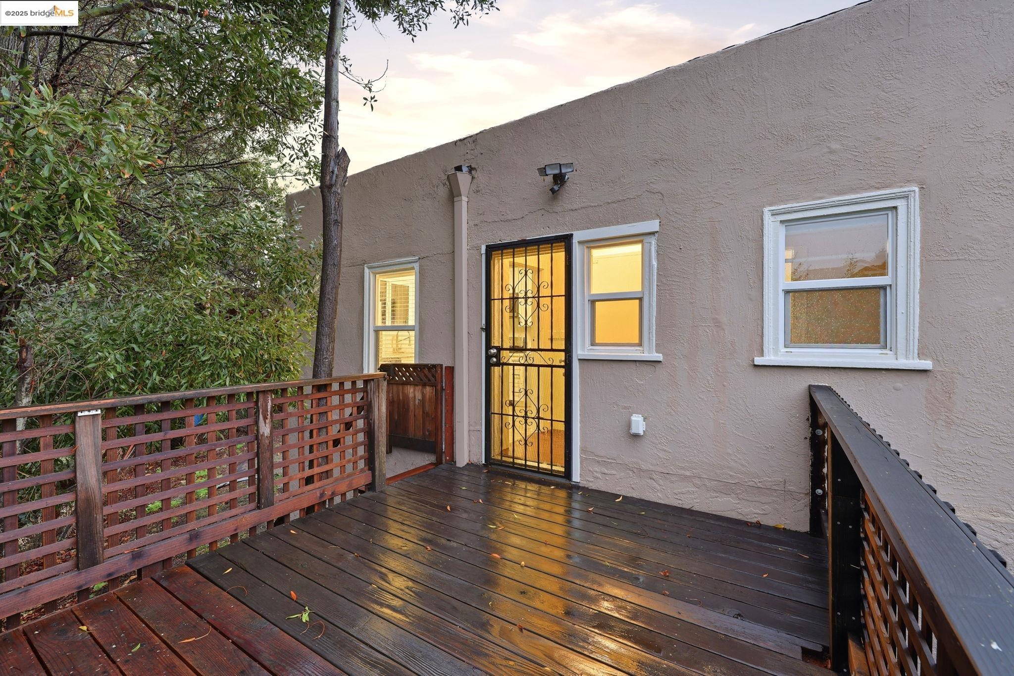 2430 27th Ave Unit D
