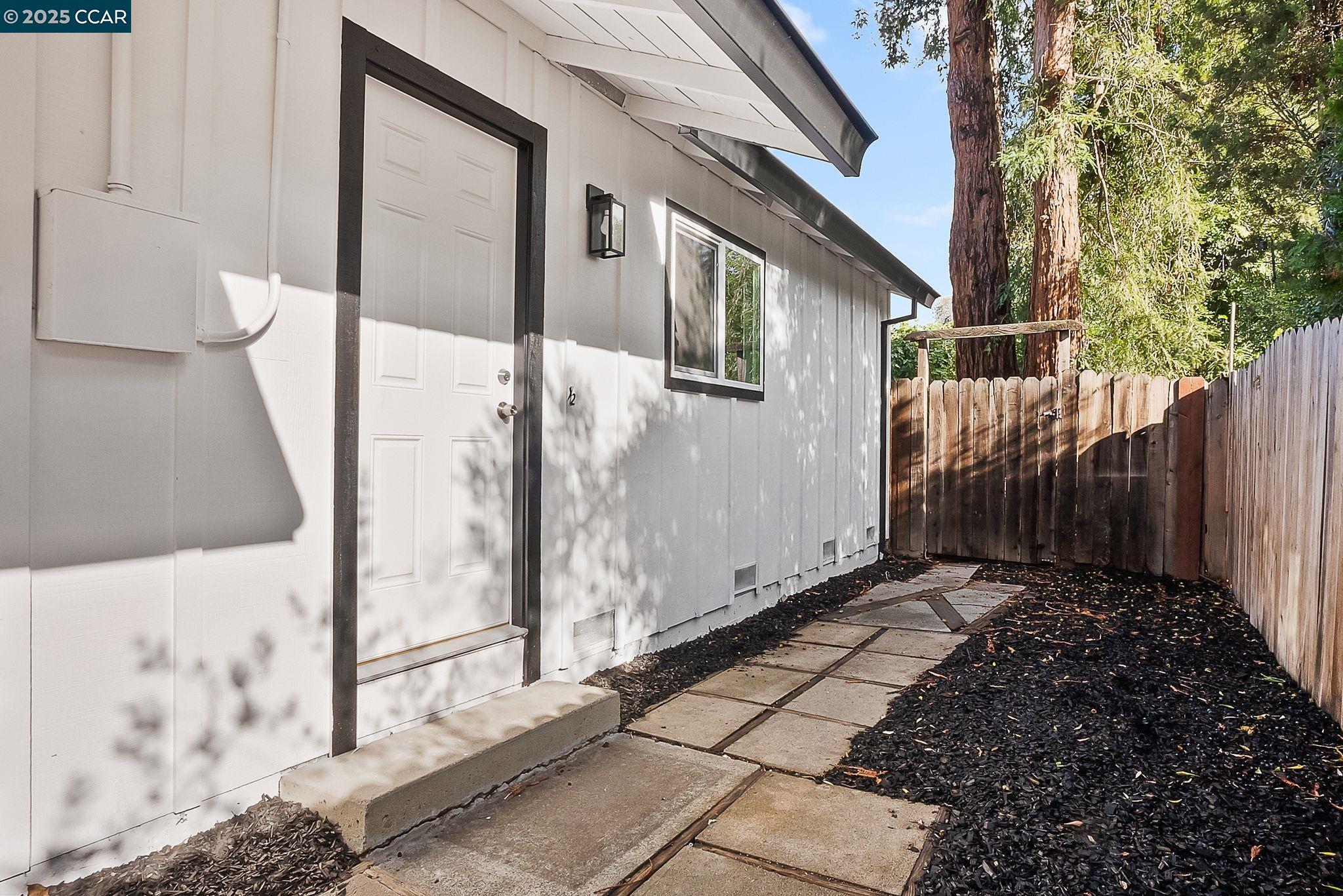 1640 Apple Dr