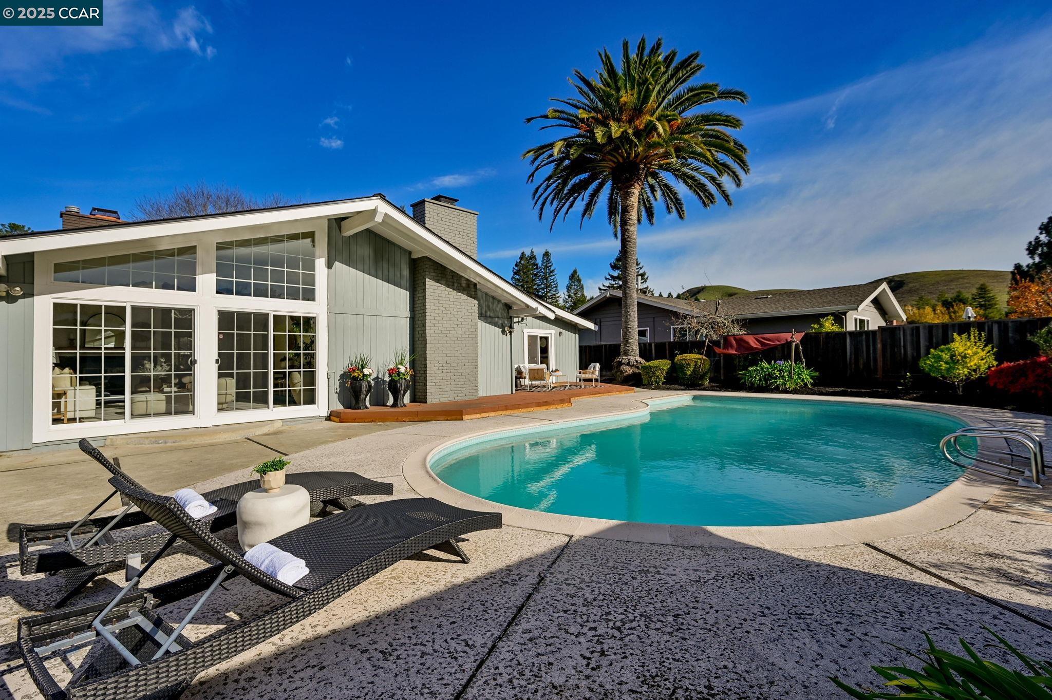 420 Stonefield Pl