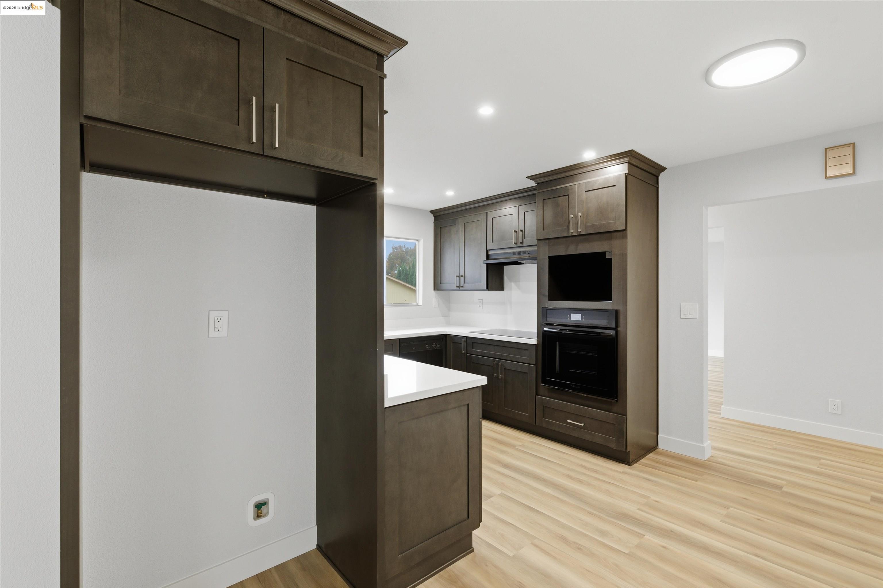 3640 Sun View Terrace