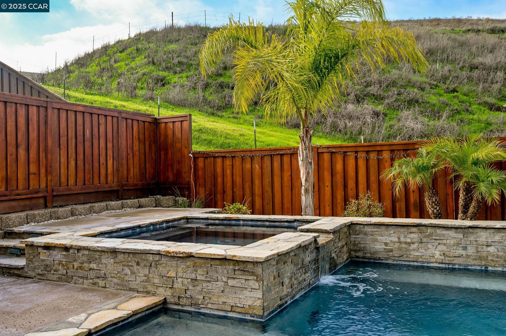 2812 Rio Seco Dr